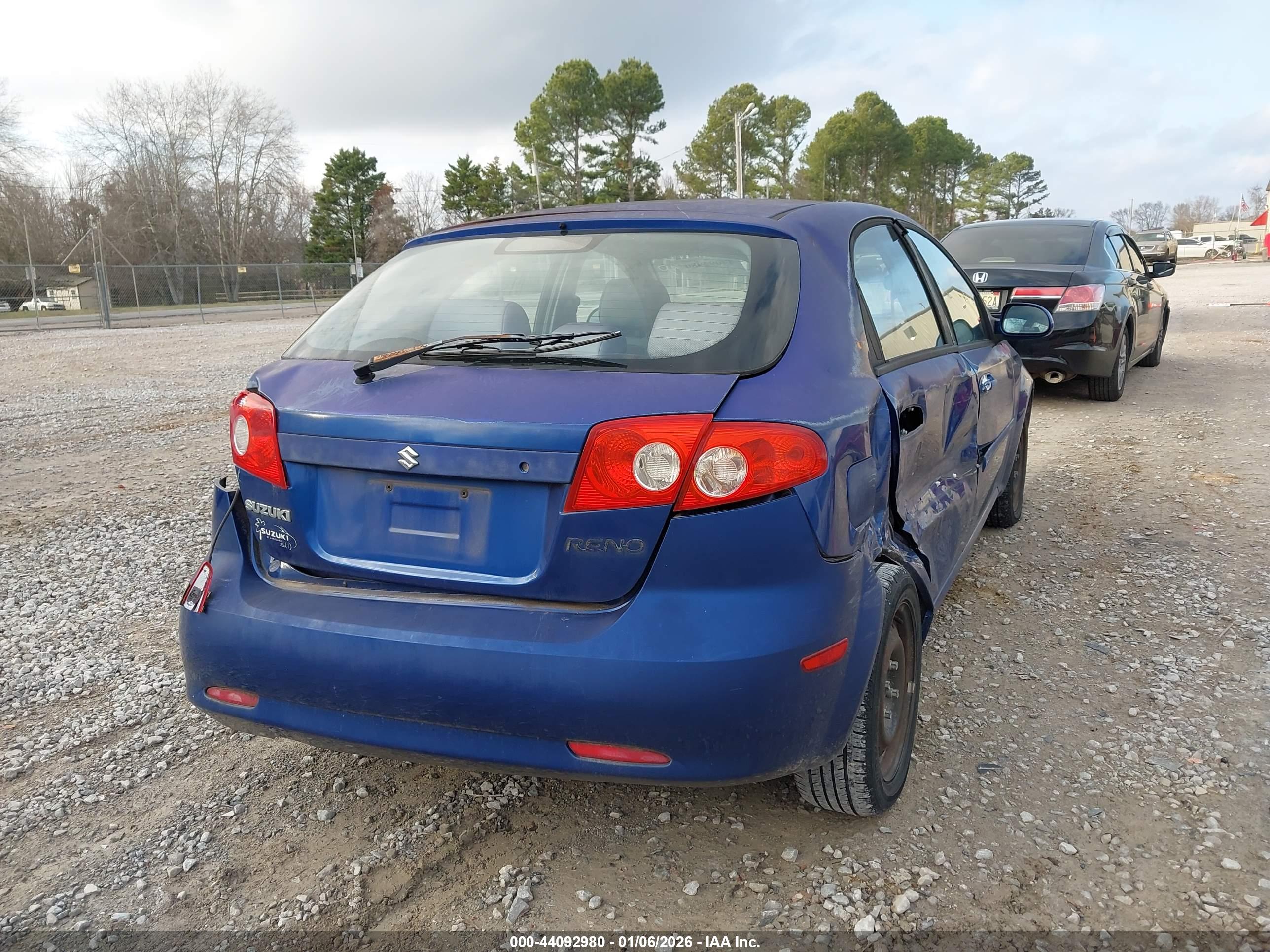 SUZUKI RENO image 6