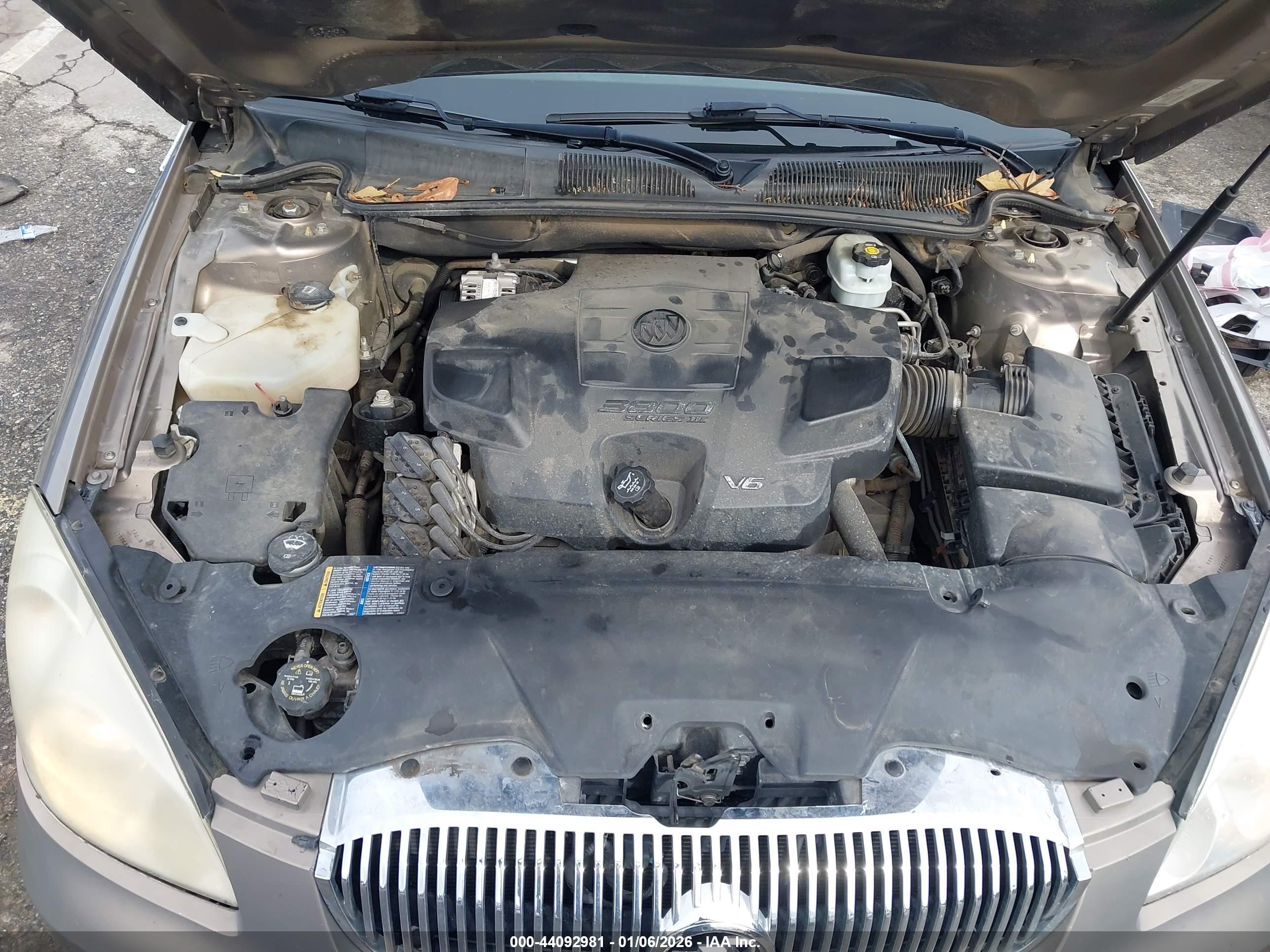 BUICK LUCERNE image 10