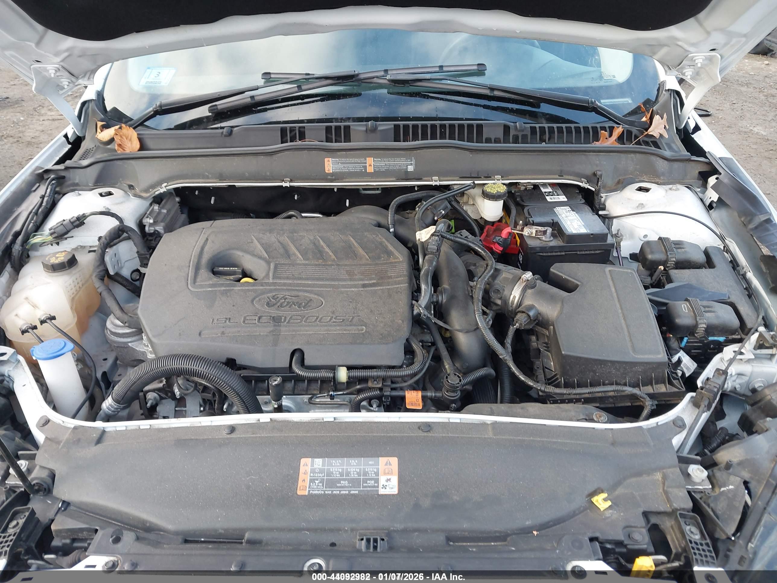 FORD FUSION image 10