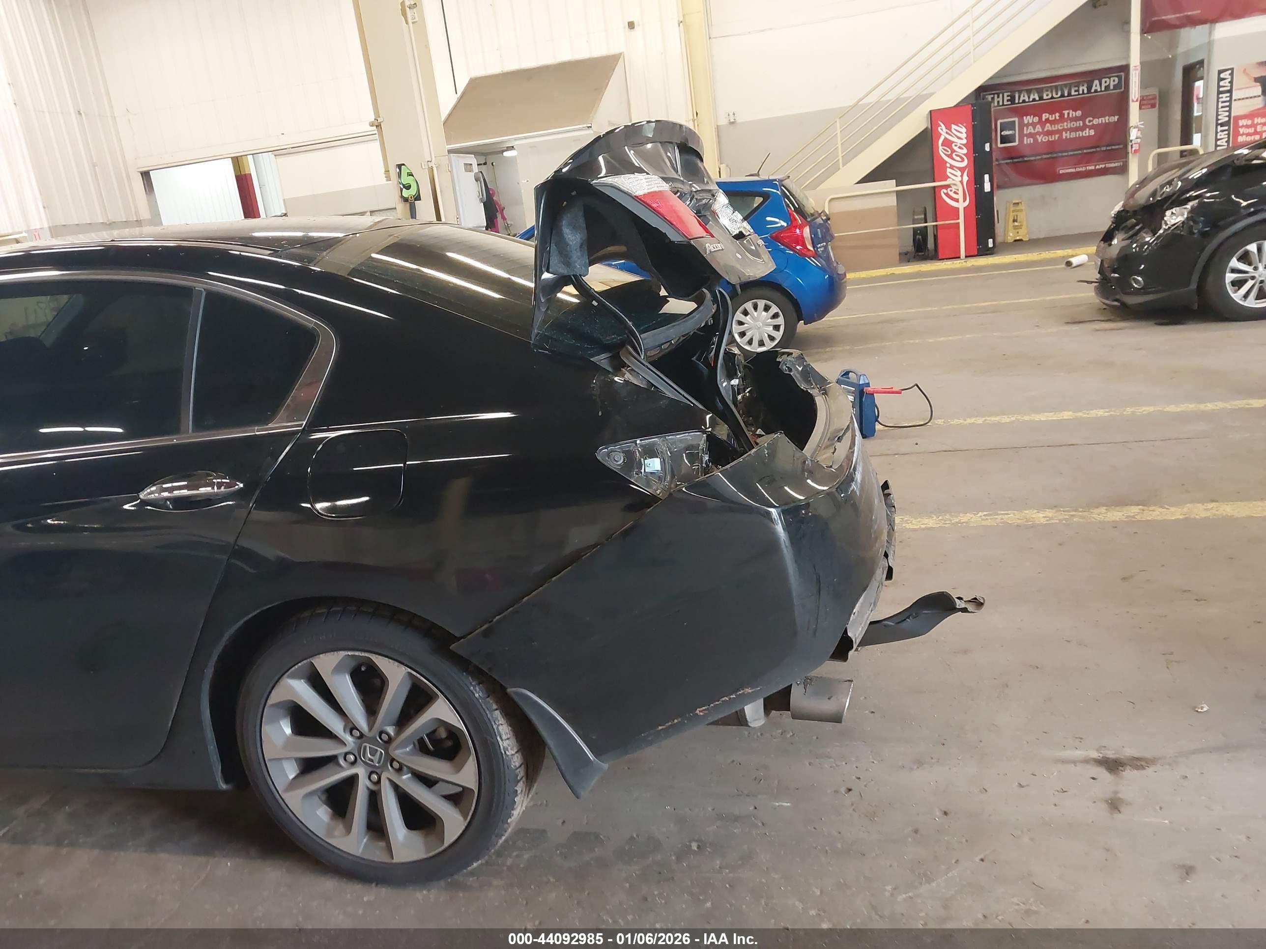 HONDA ACCORD image 6