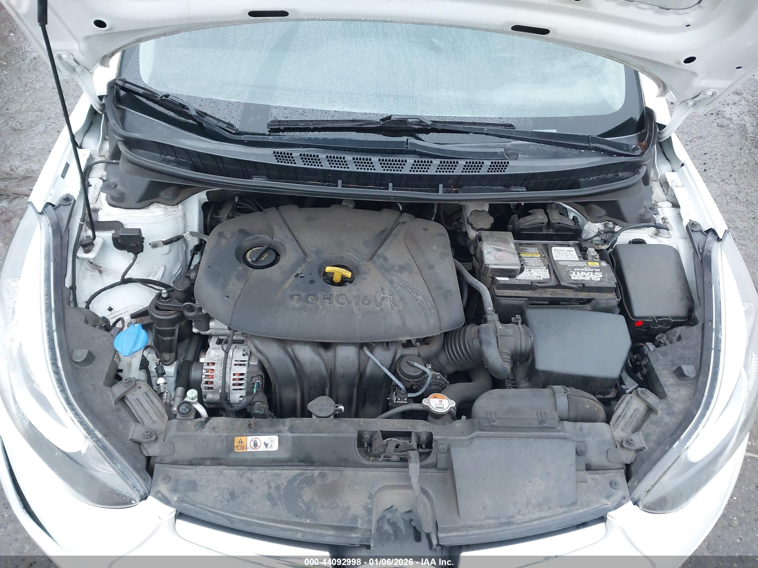 HYUNDAI ELANTRA image 10