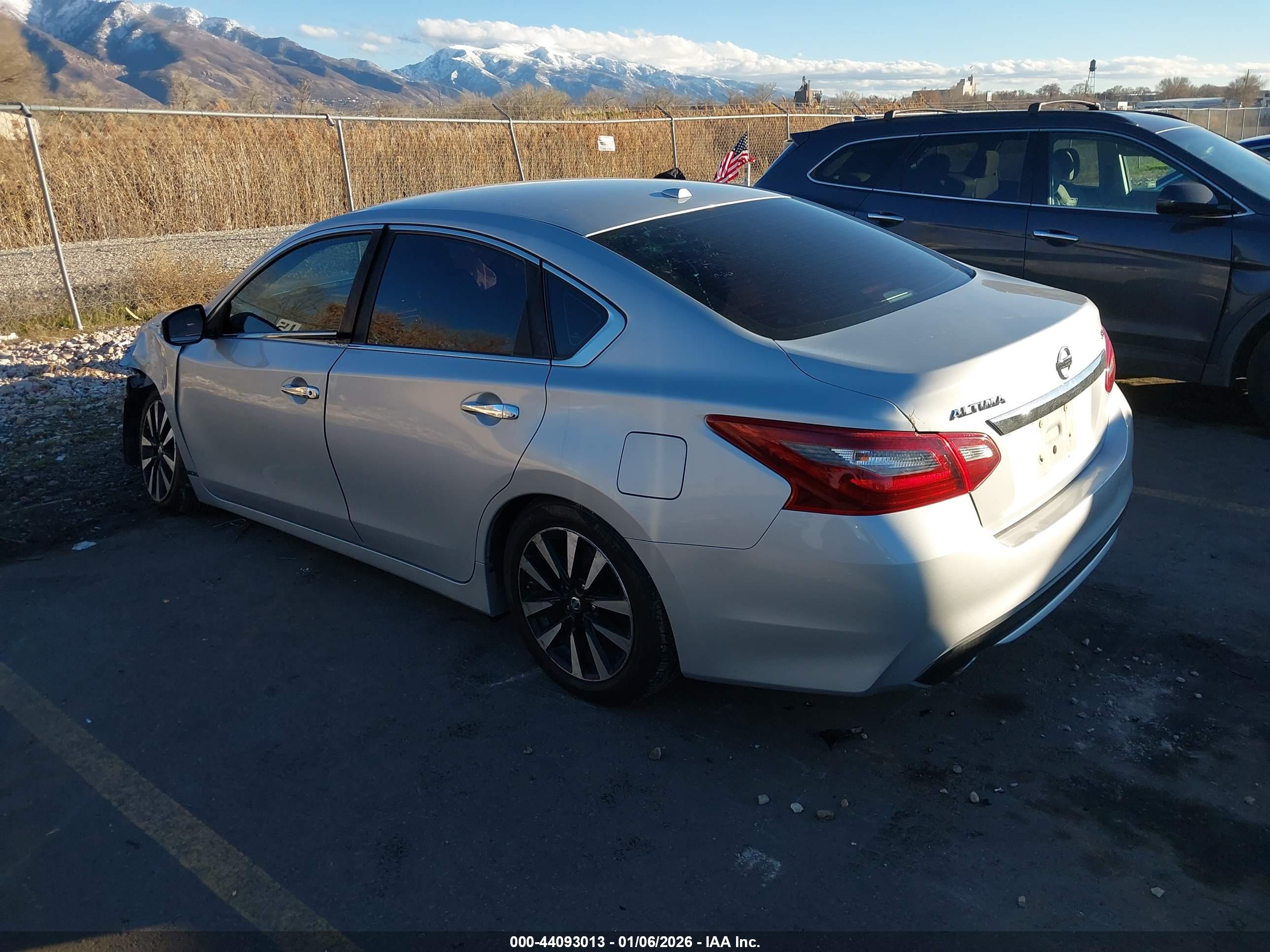 NISSAN ALTIMA image 3