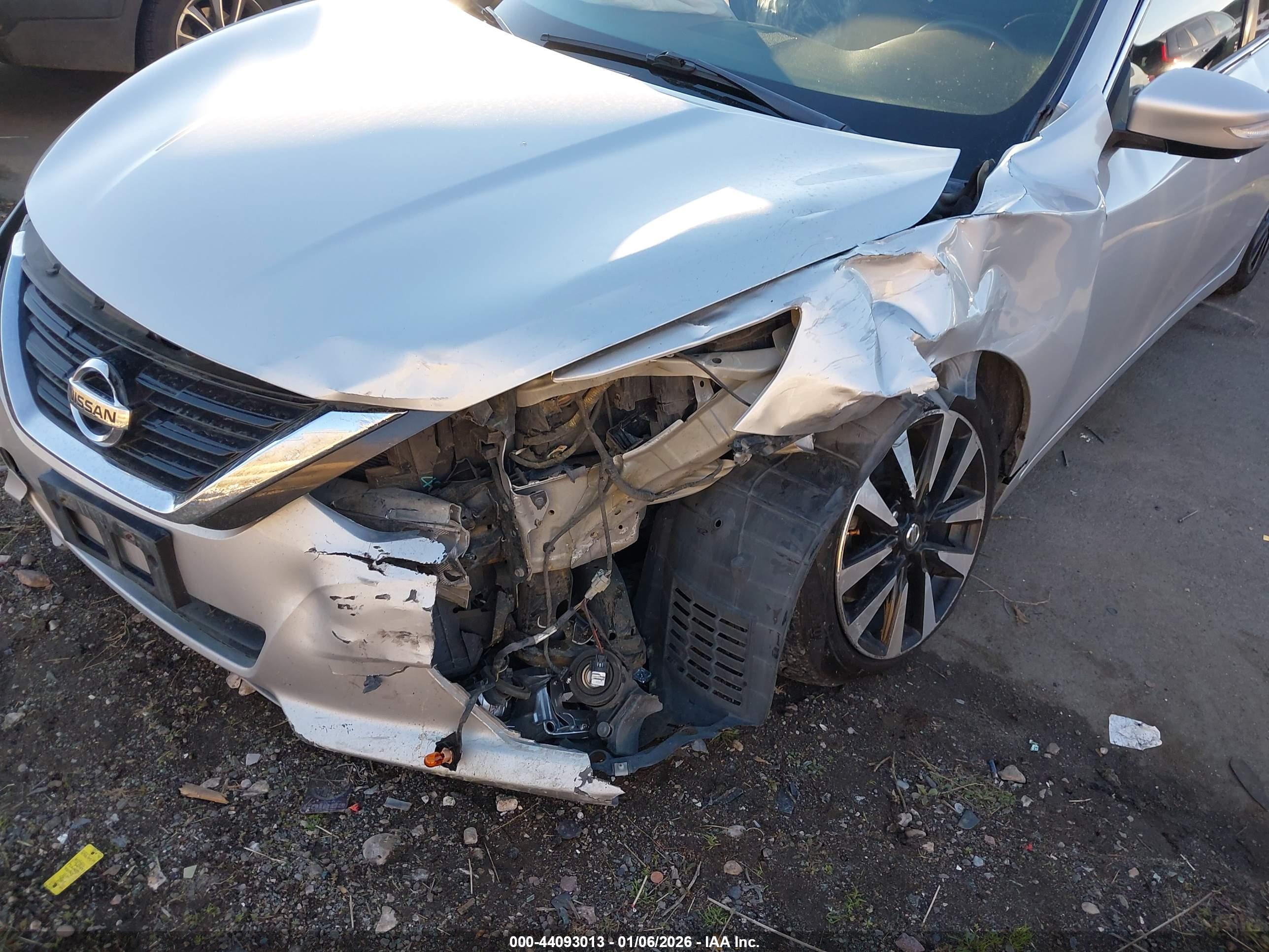 NISSAN ALTIMA image 6