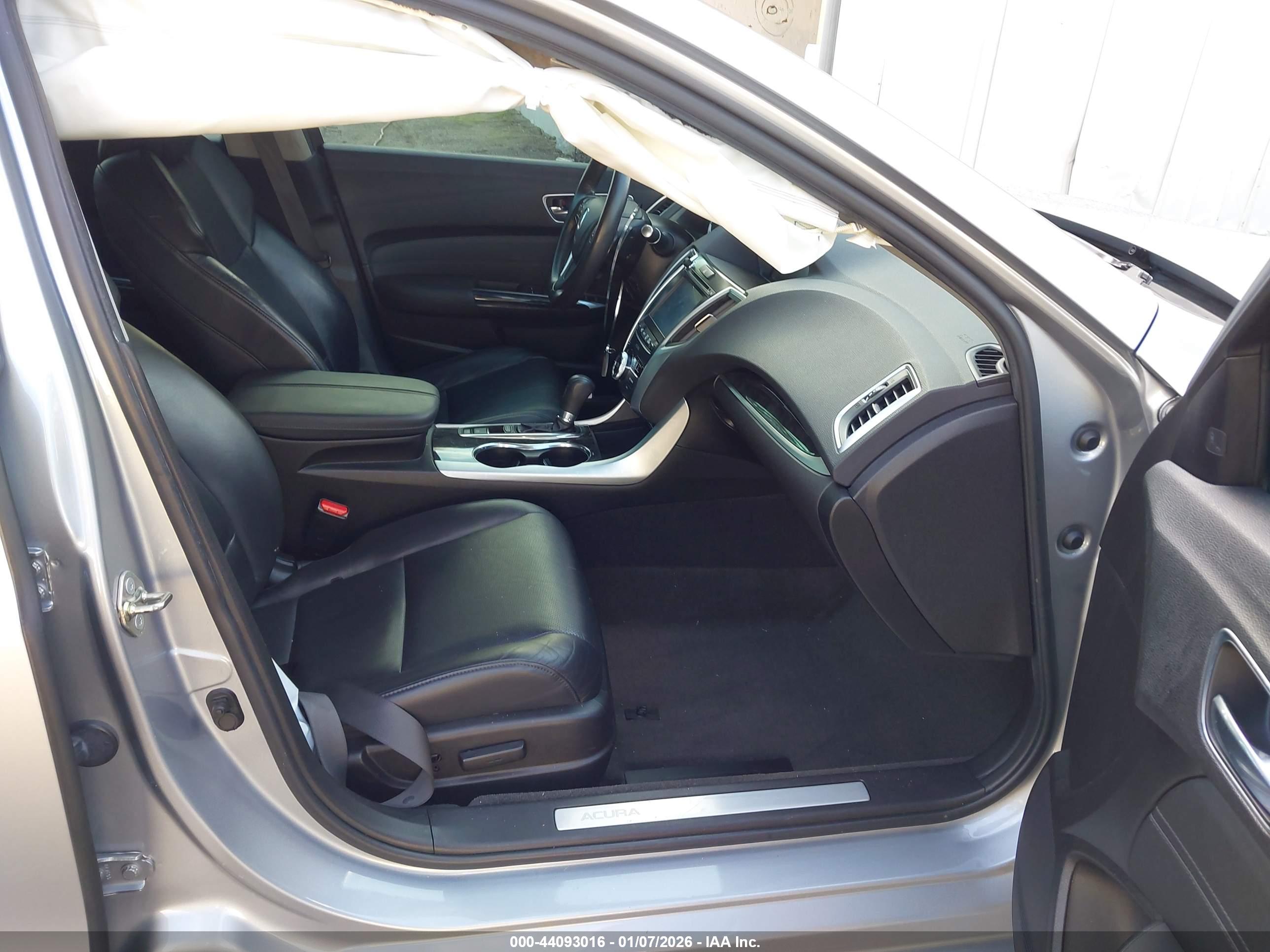 ACURA TLX image 5