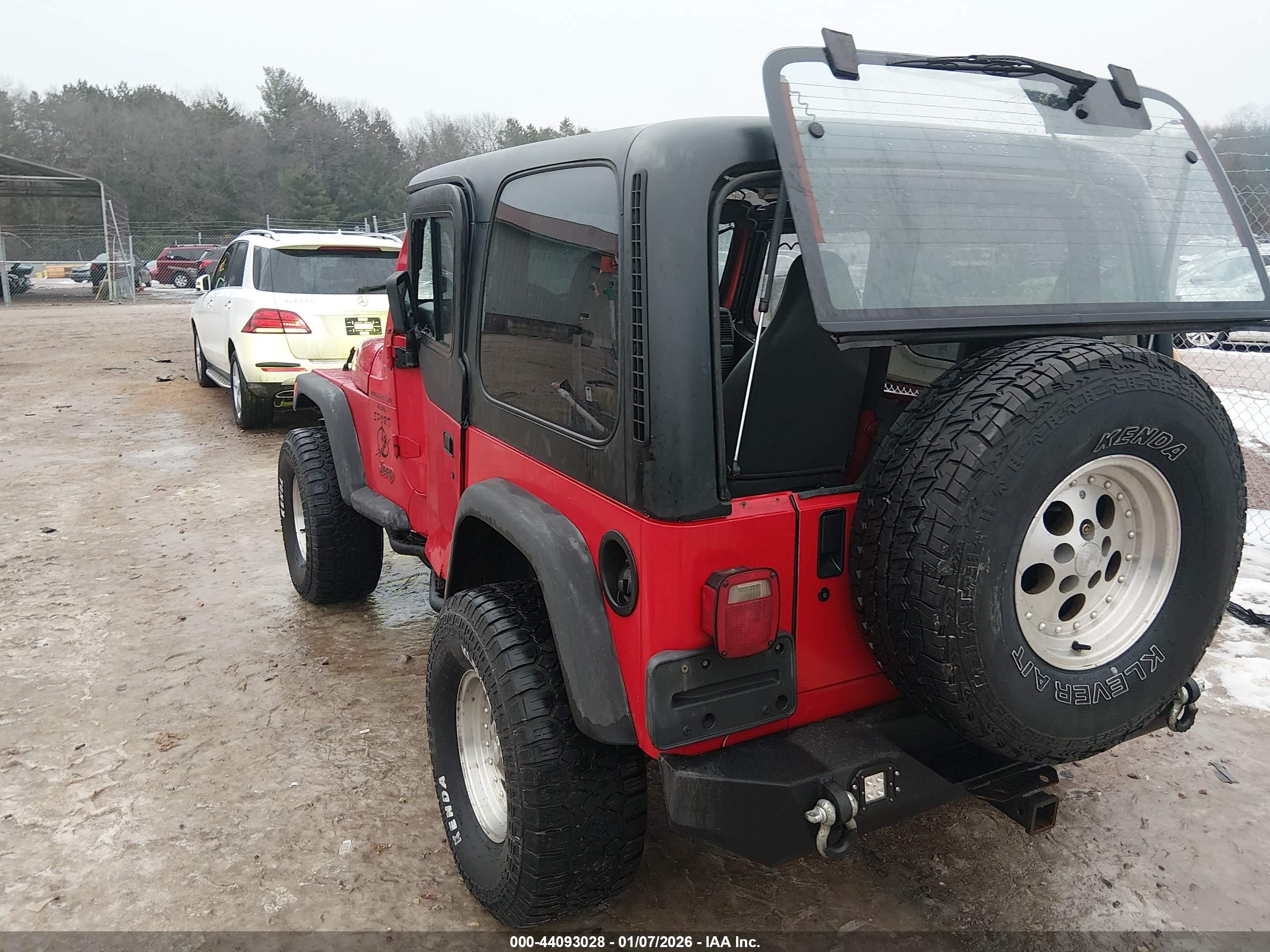 JEEP WRANGLER image 3