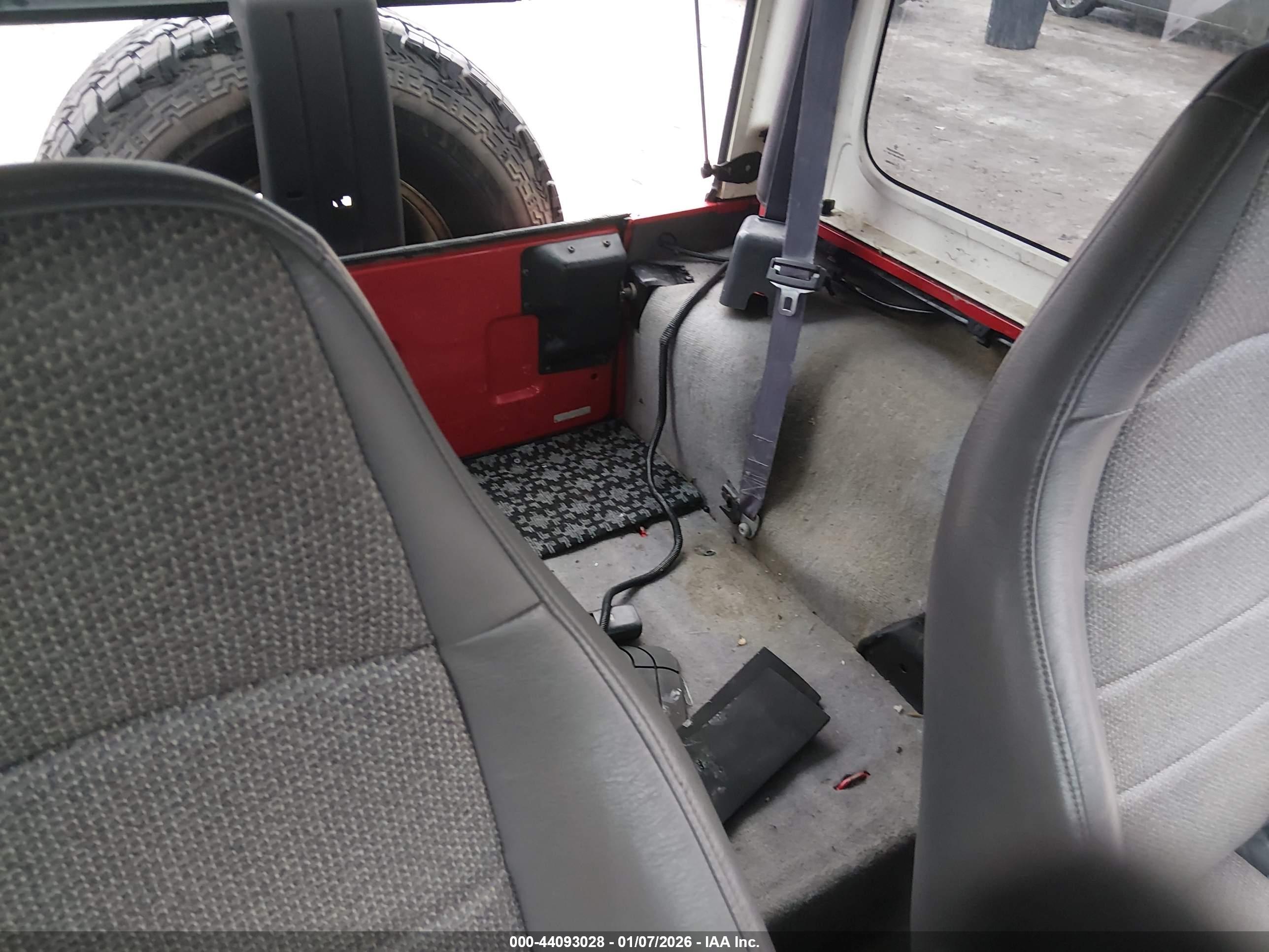 JEEP WRANGLER image 8