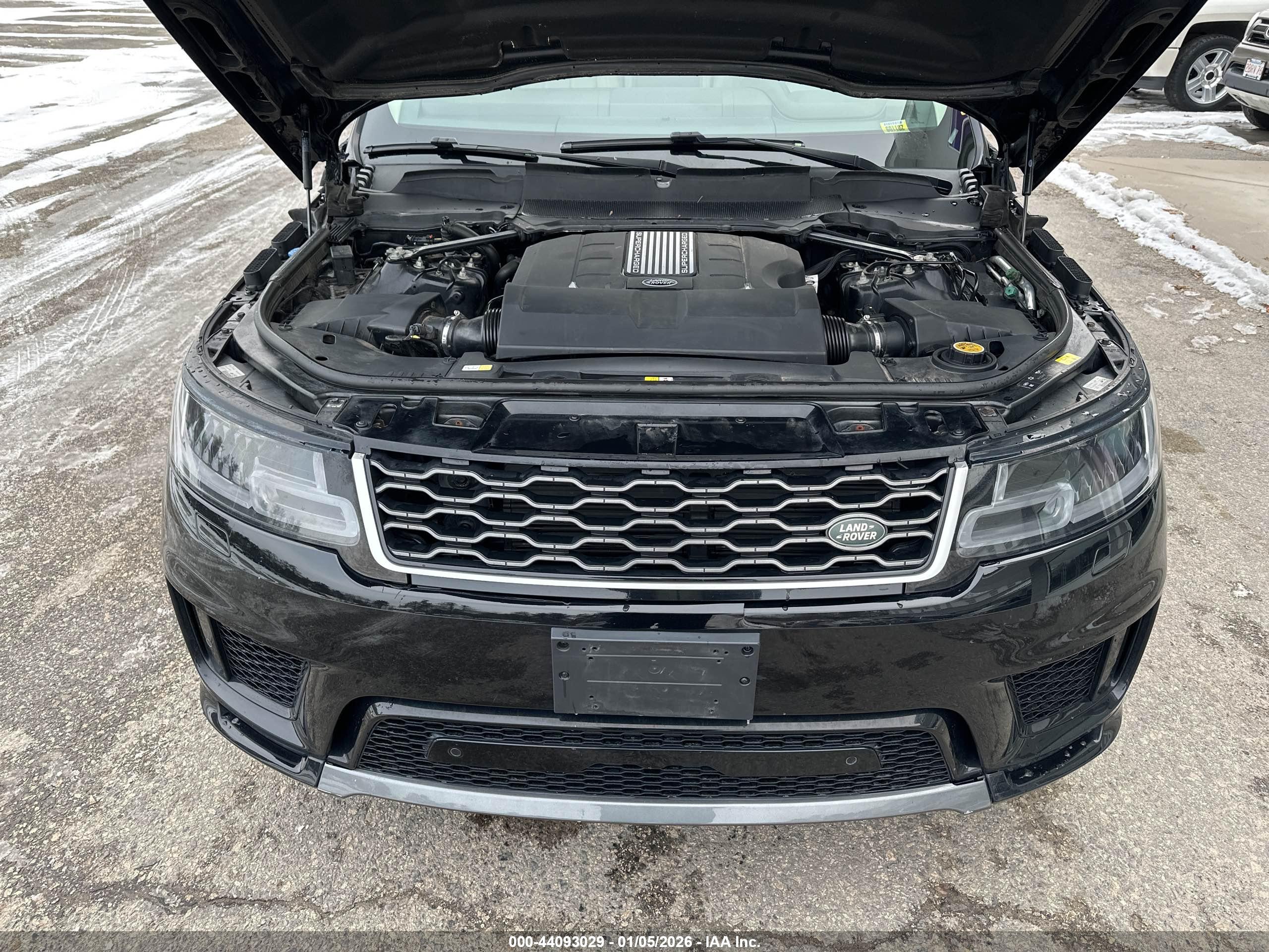 LAND ROVER image 10