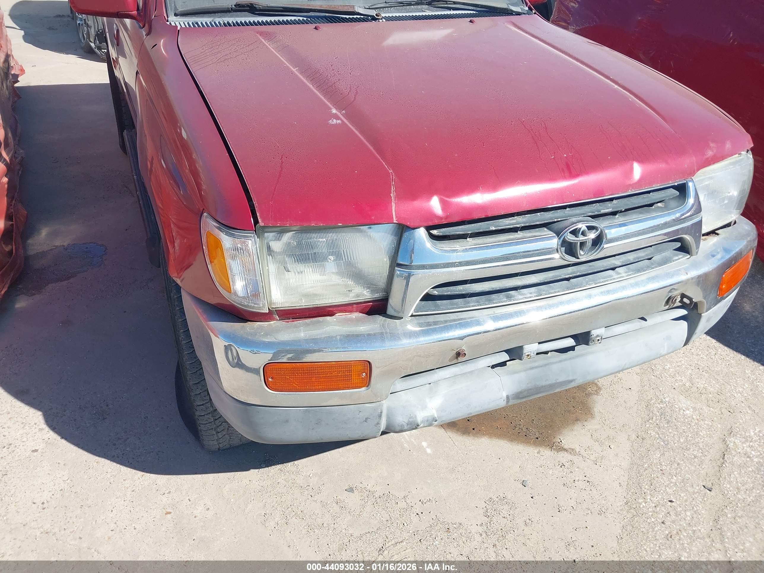 TOYOTA 4RUNNER image 6