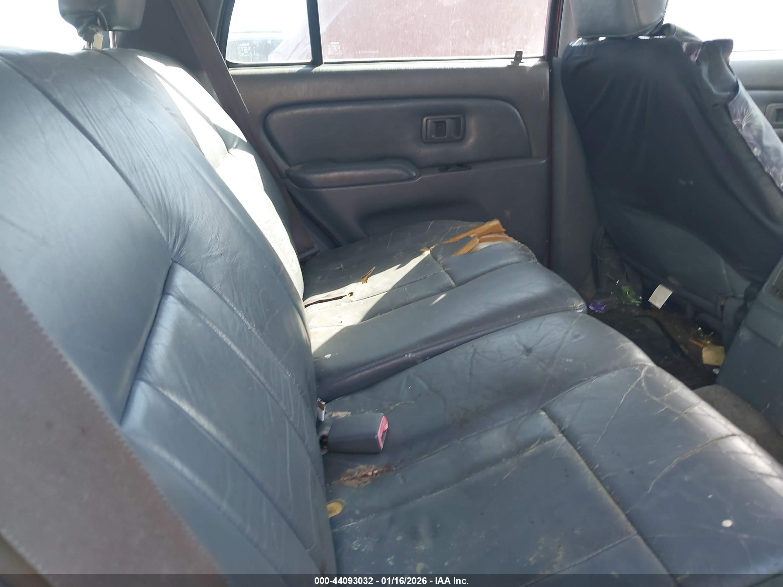 TOYOTA 4RUNNER image 8