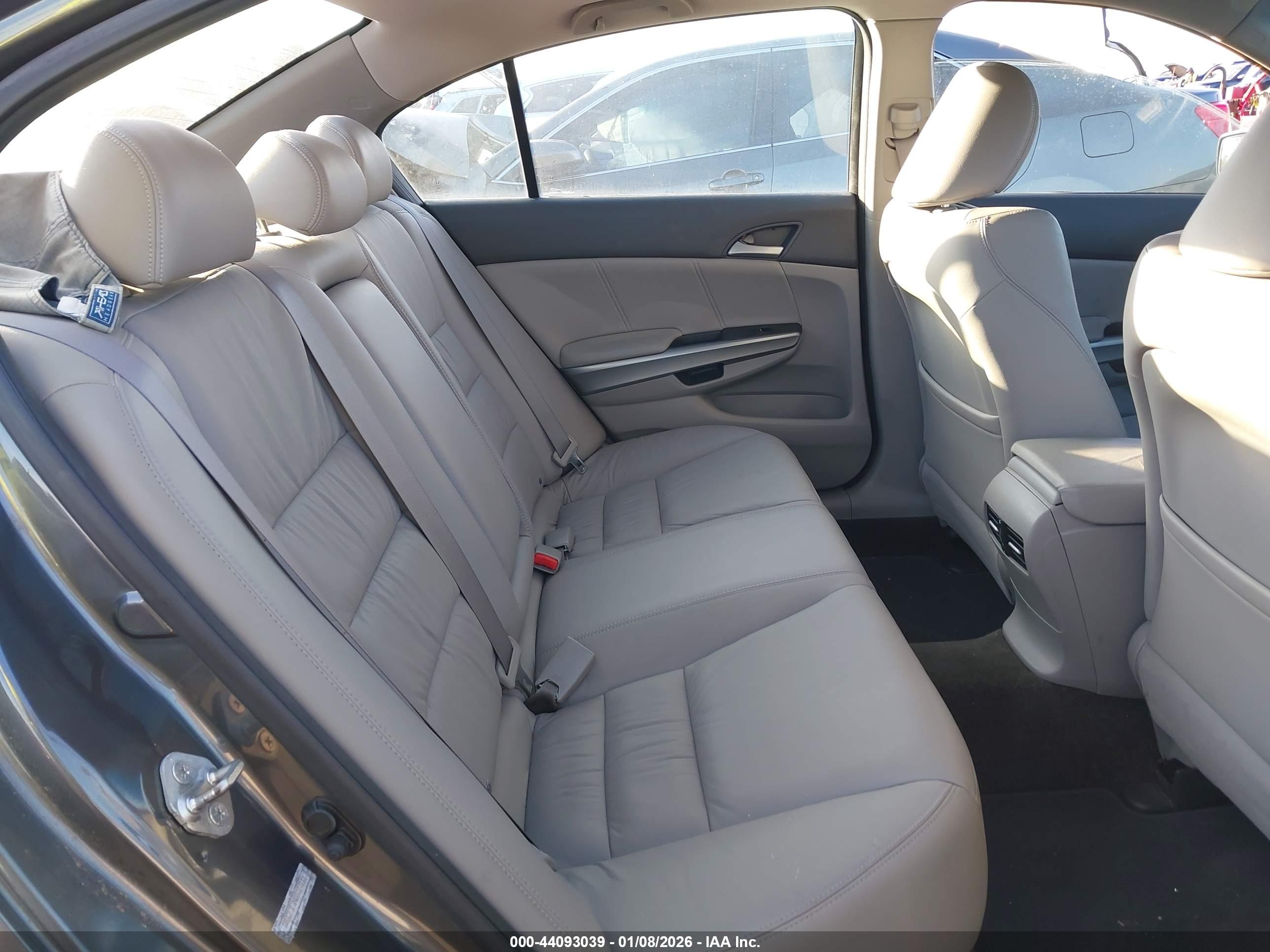 HONDA ACCORD image 8