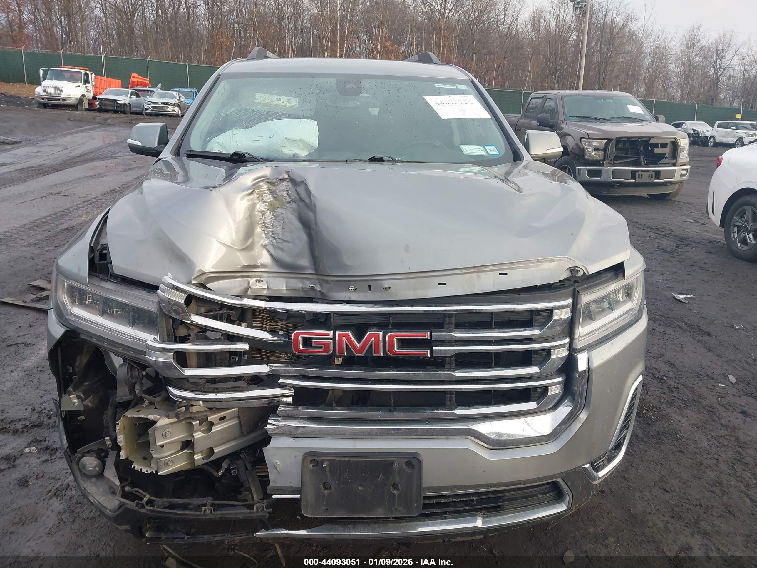 GMC ACADIA image 6