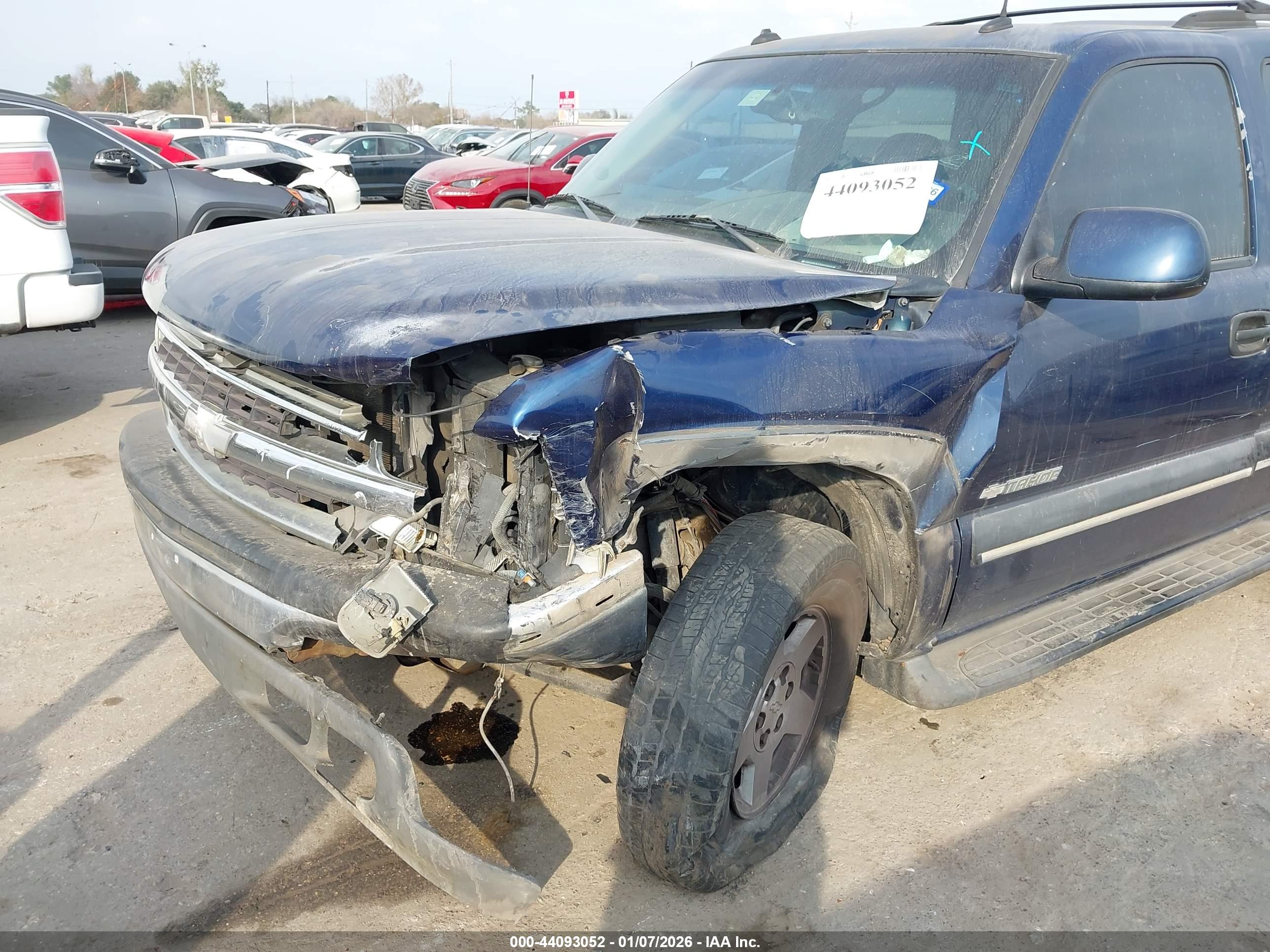 CHEVROLET TAHOE image 6