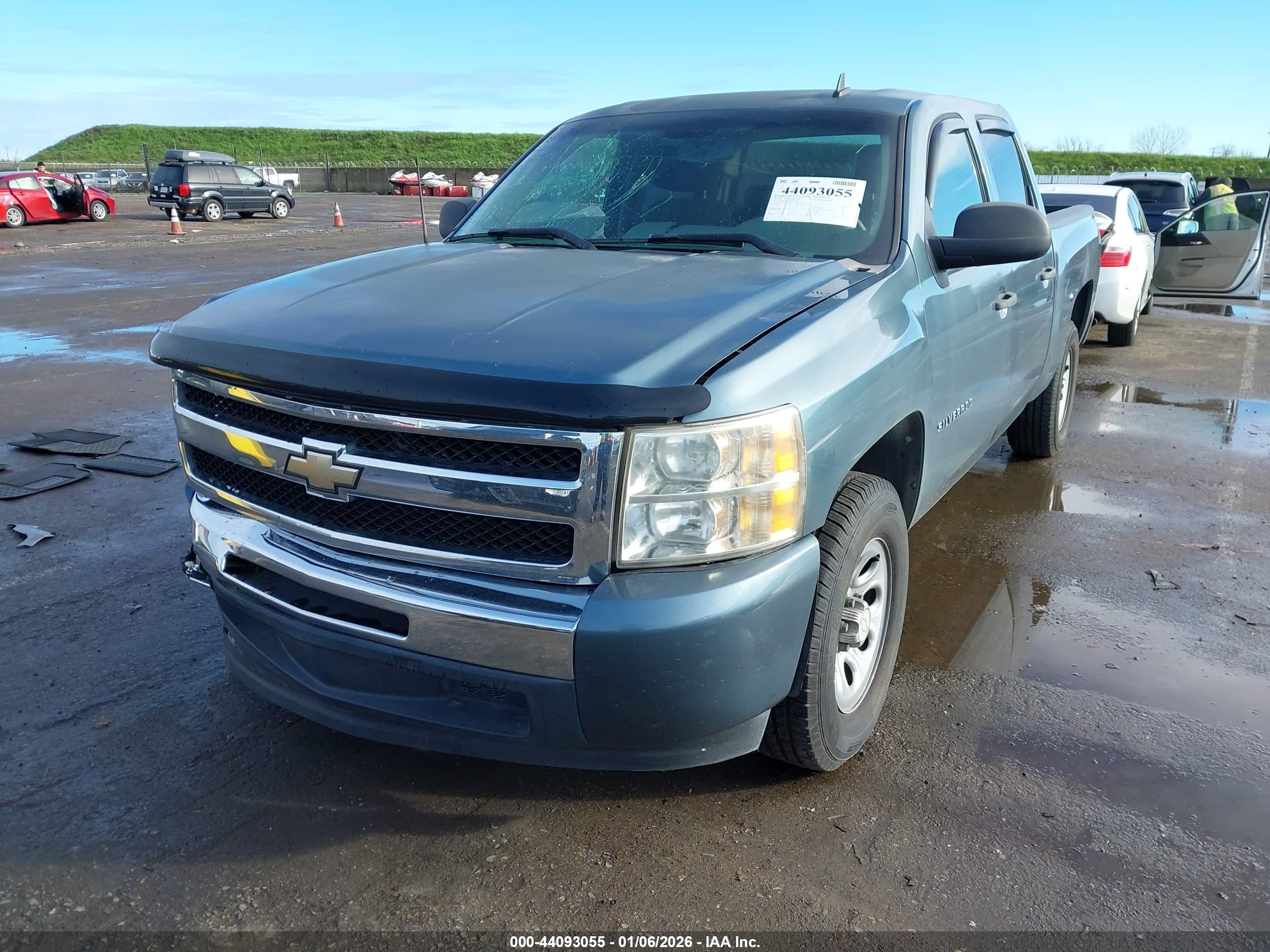 CHEVROLET SILVERADO image 2