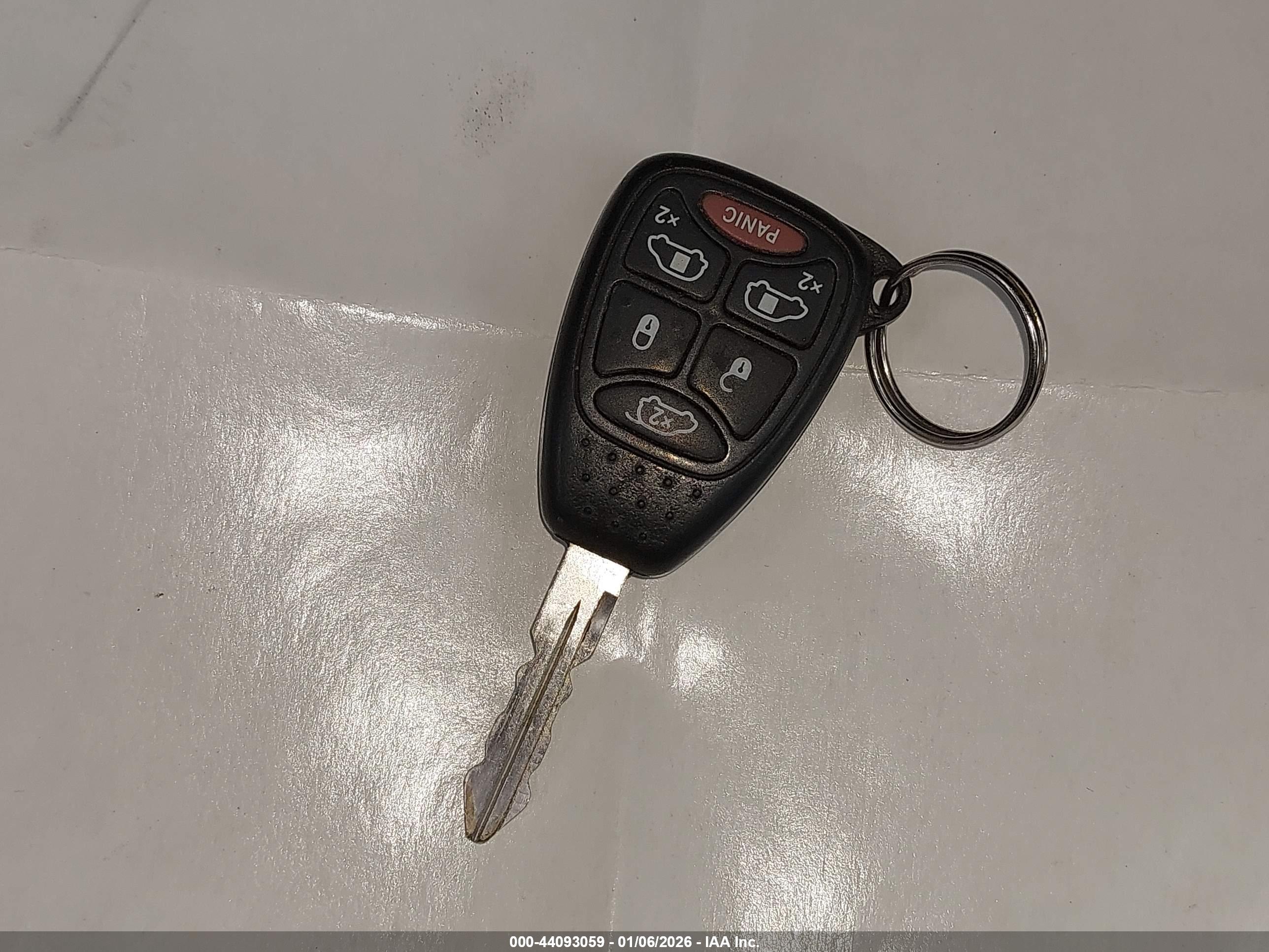 CHRYSLER TOWN image 11