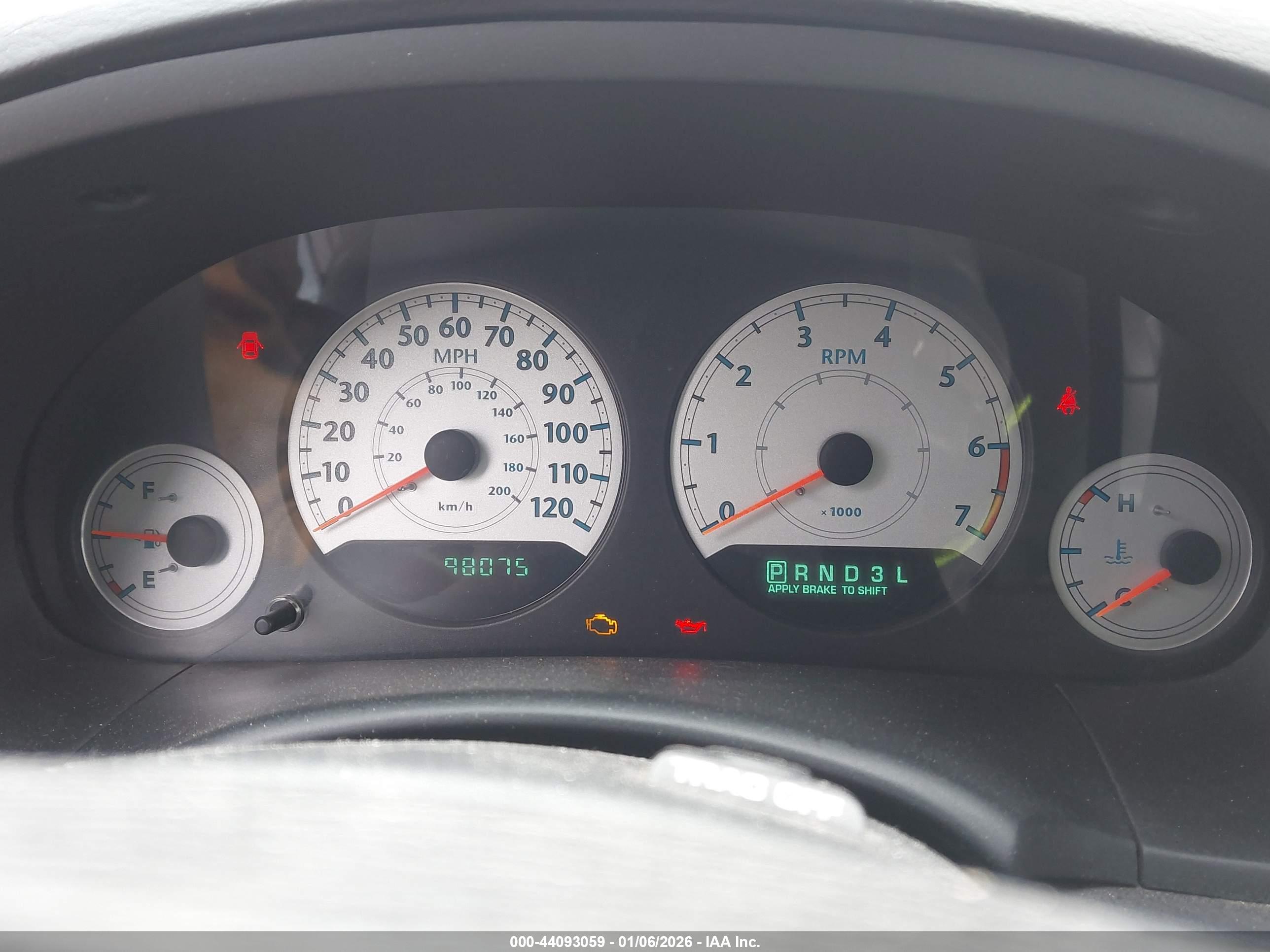 CHRYSLER TOWN image 7