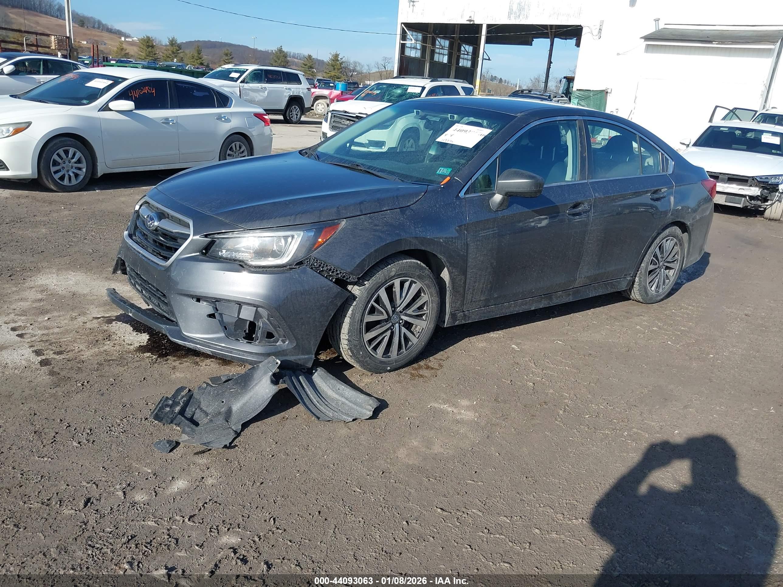 SUBARU LEGACY image 2
