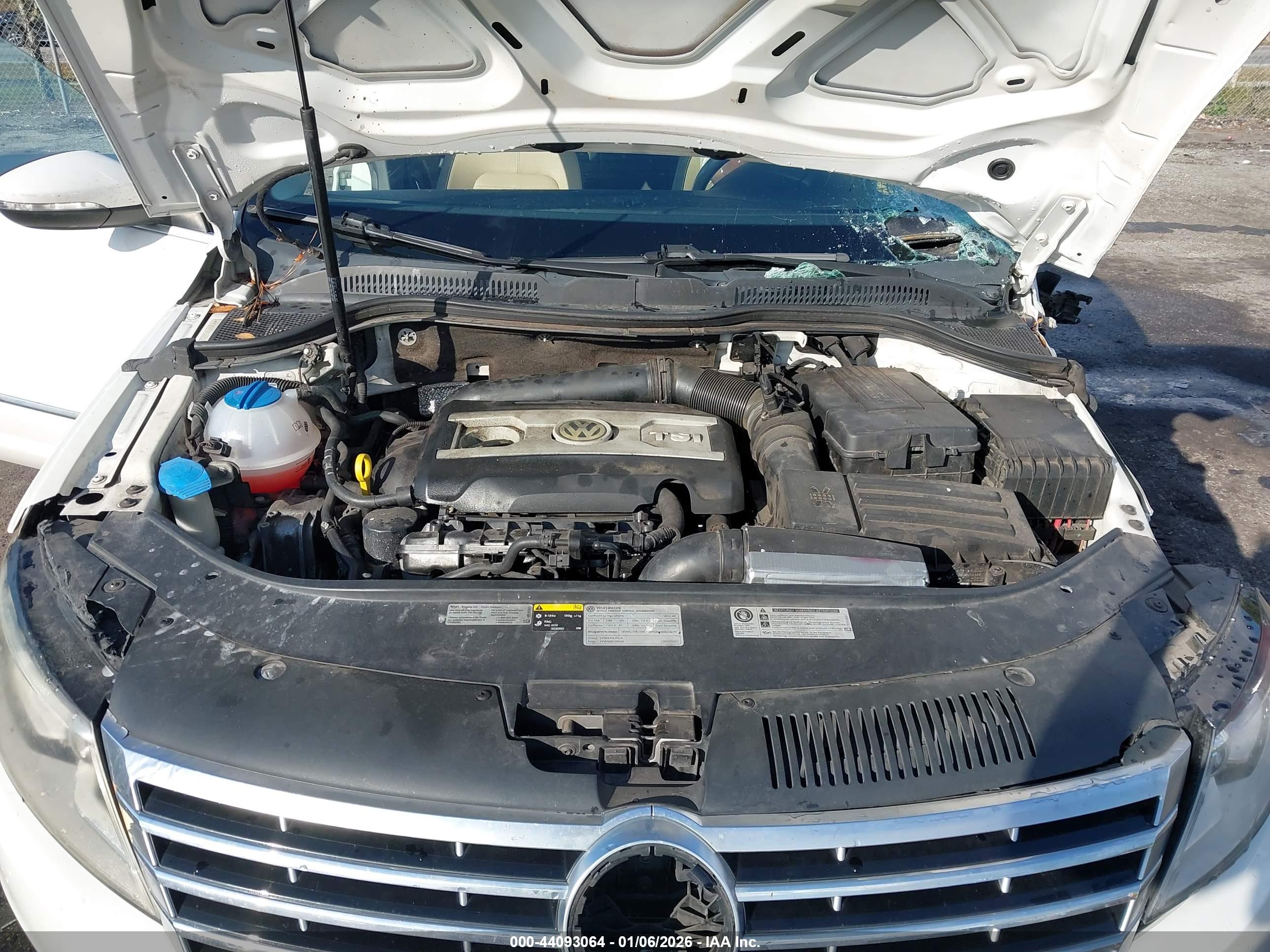 VOLKSWAGEN CC image 10
