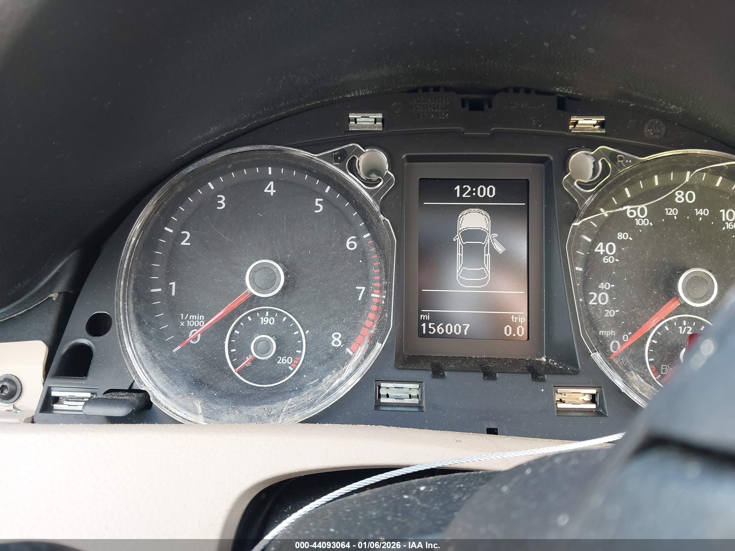 VOLKSWAGEN CC image 7