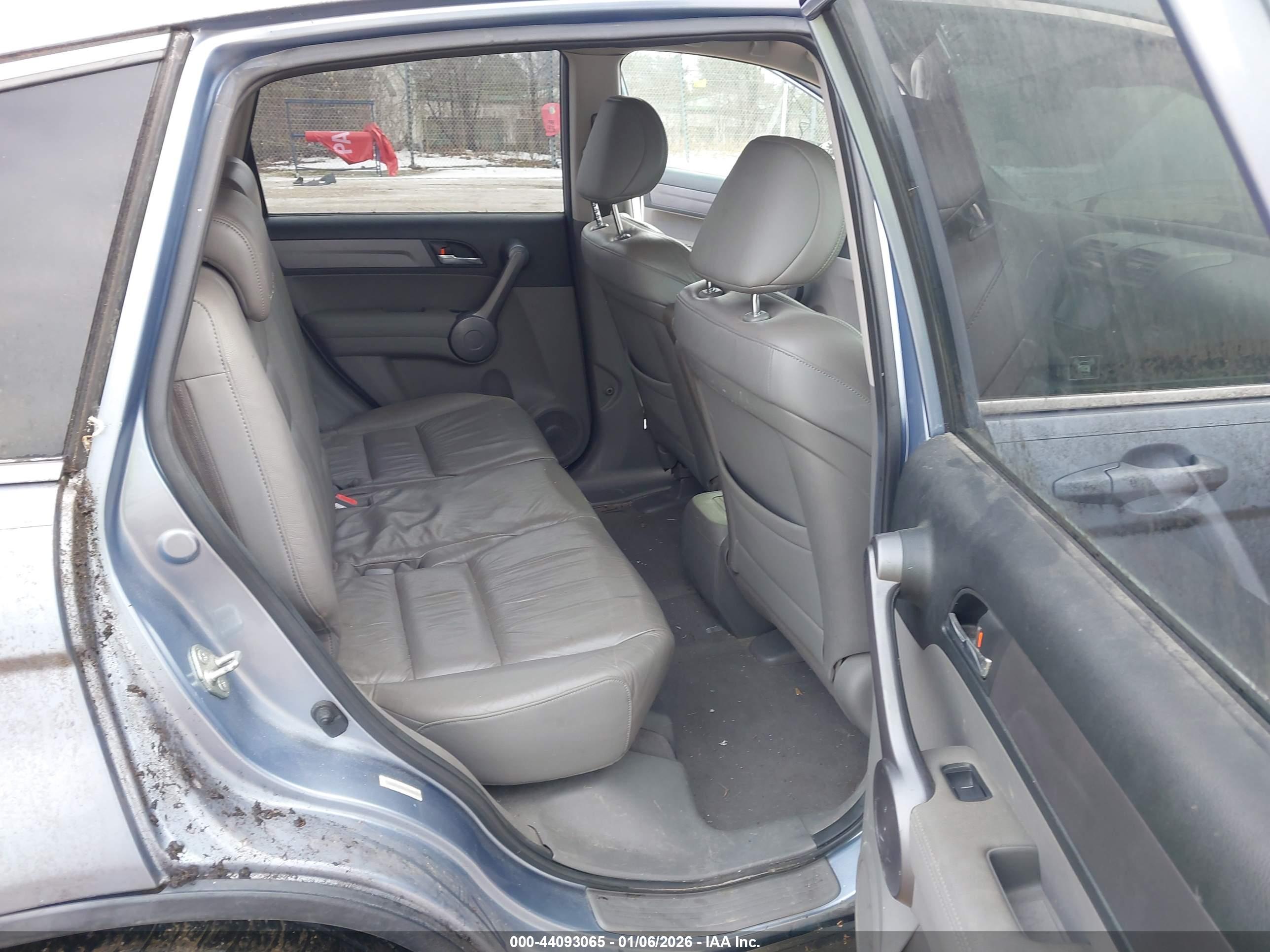 HONDA CR-V image 8