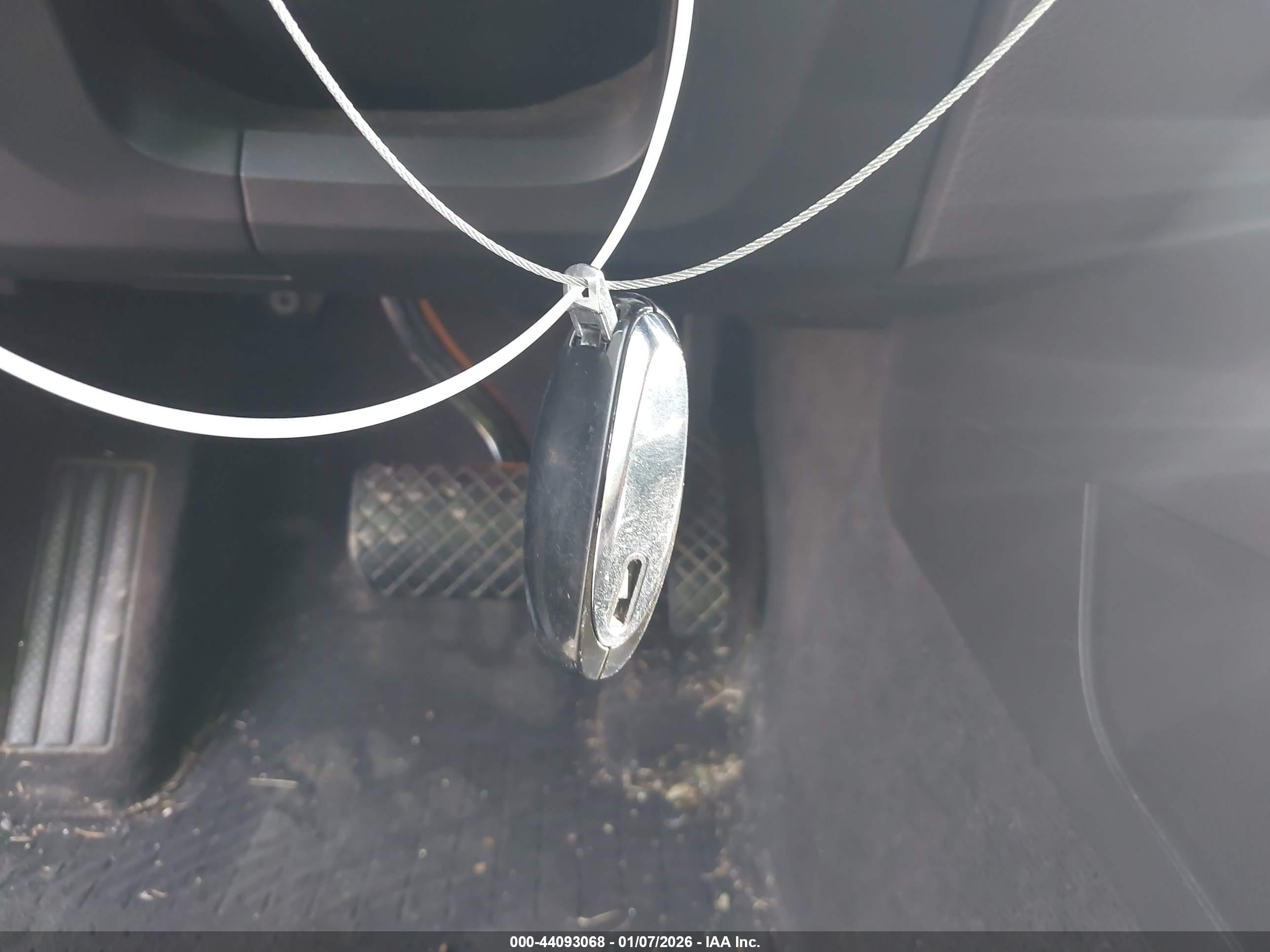 VOLKSWAGEN TOUAREG image 11