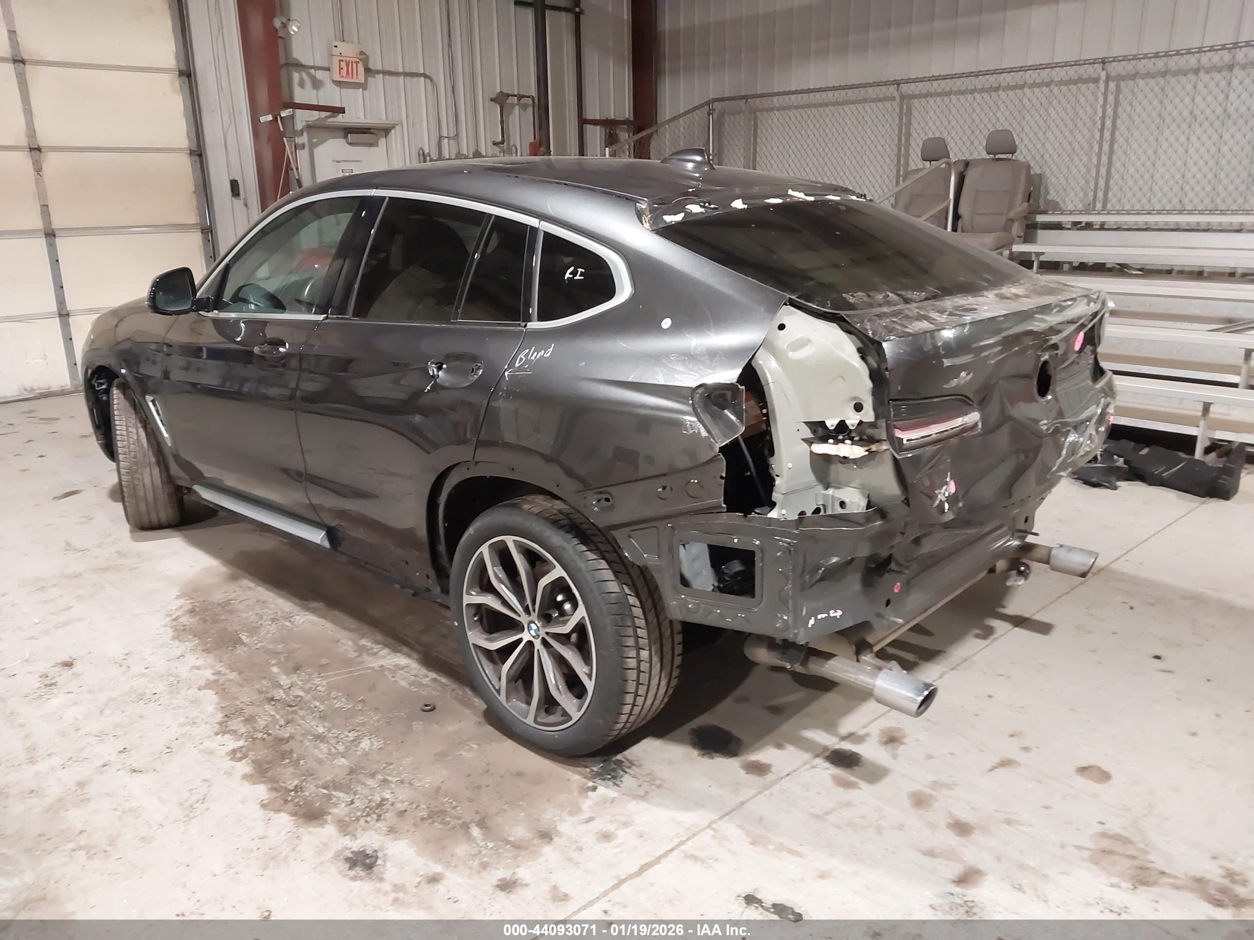 BMW X4 image 3