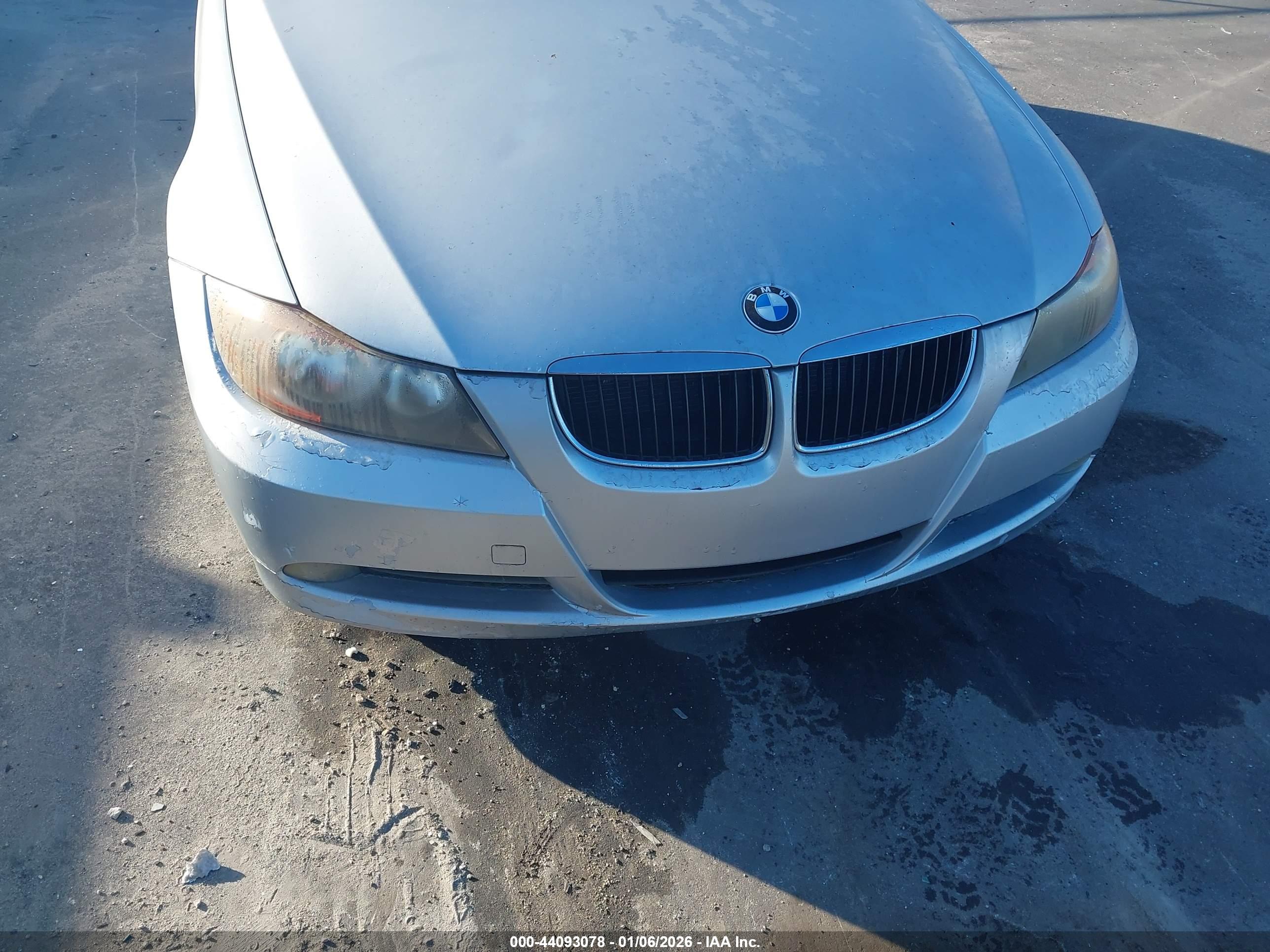 BMW 328I image 6