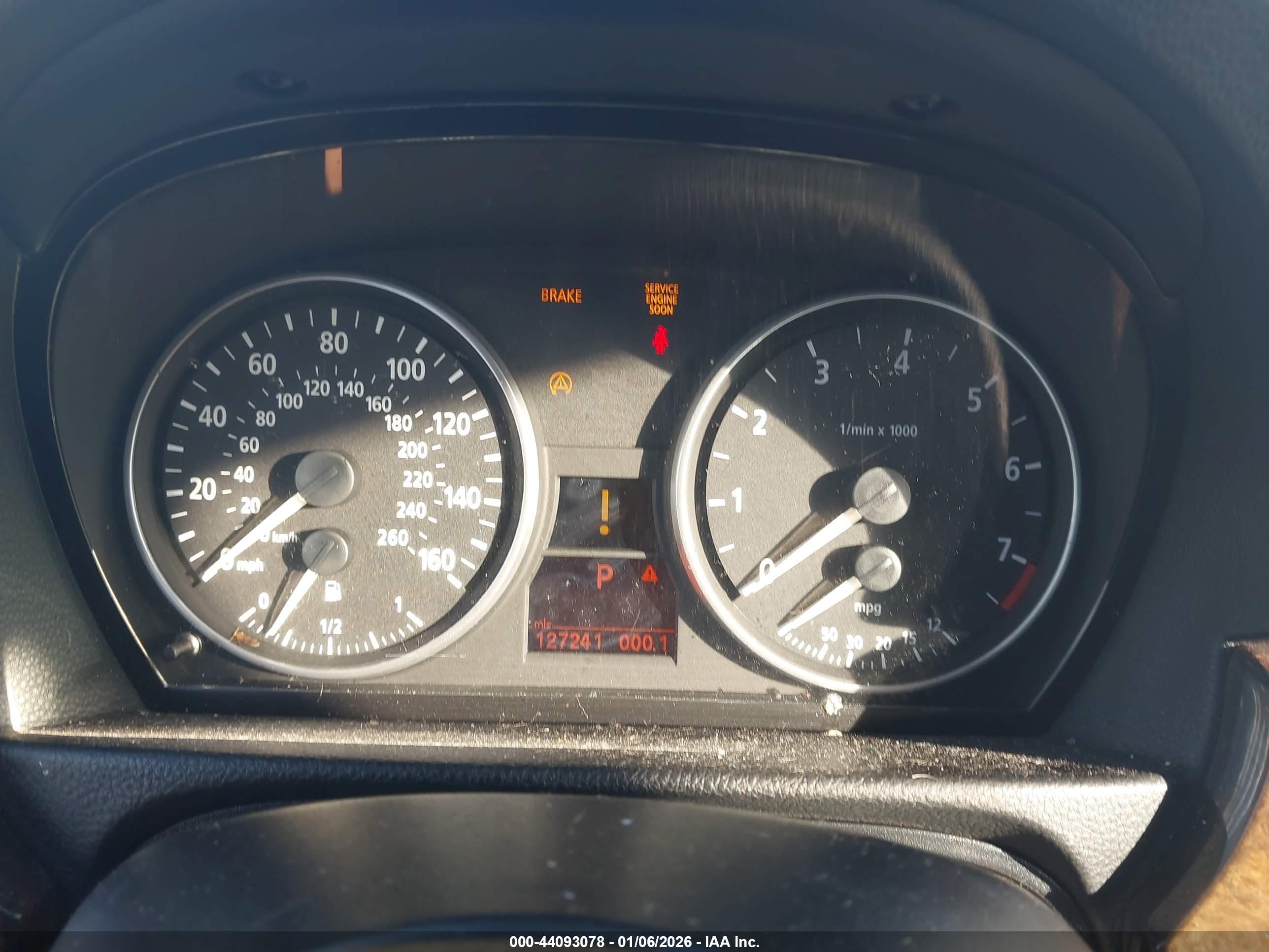 BMW 328I image 7