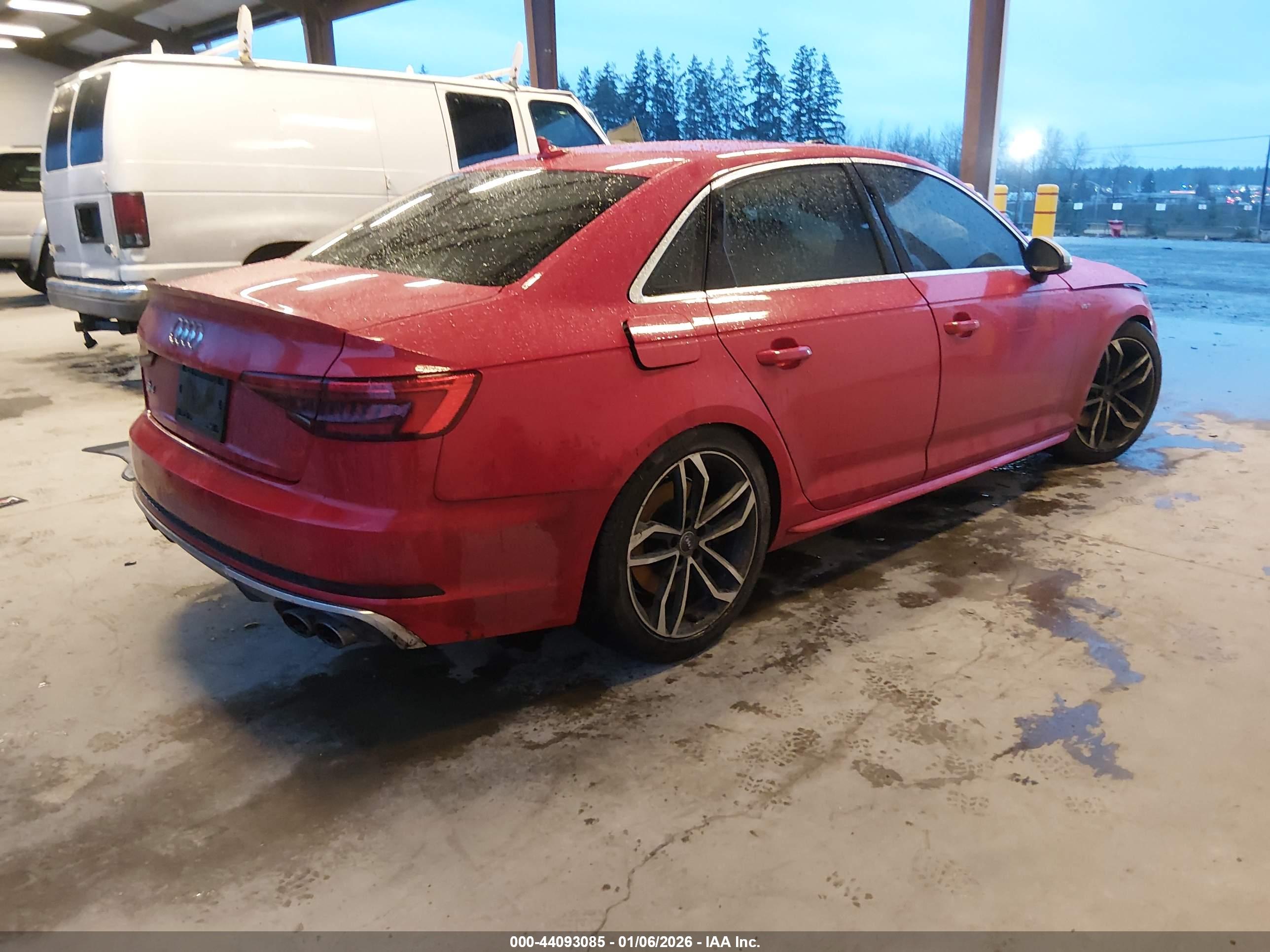 AUDI S4 image 4