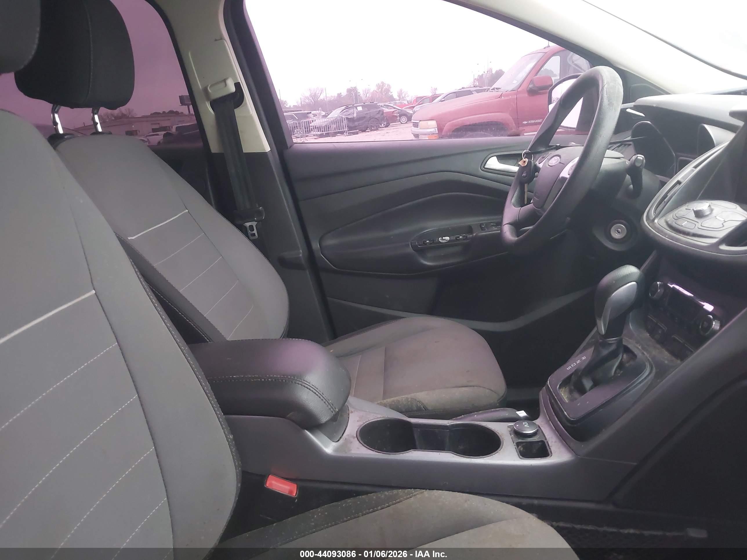 FORD ESCAPE image 5