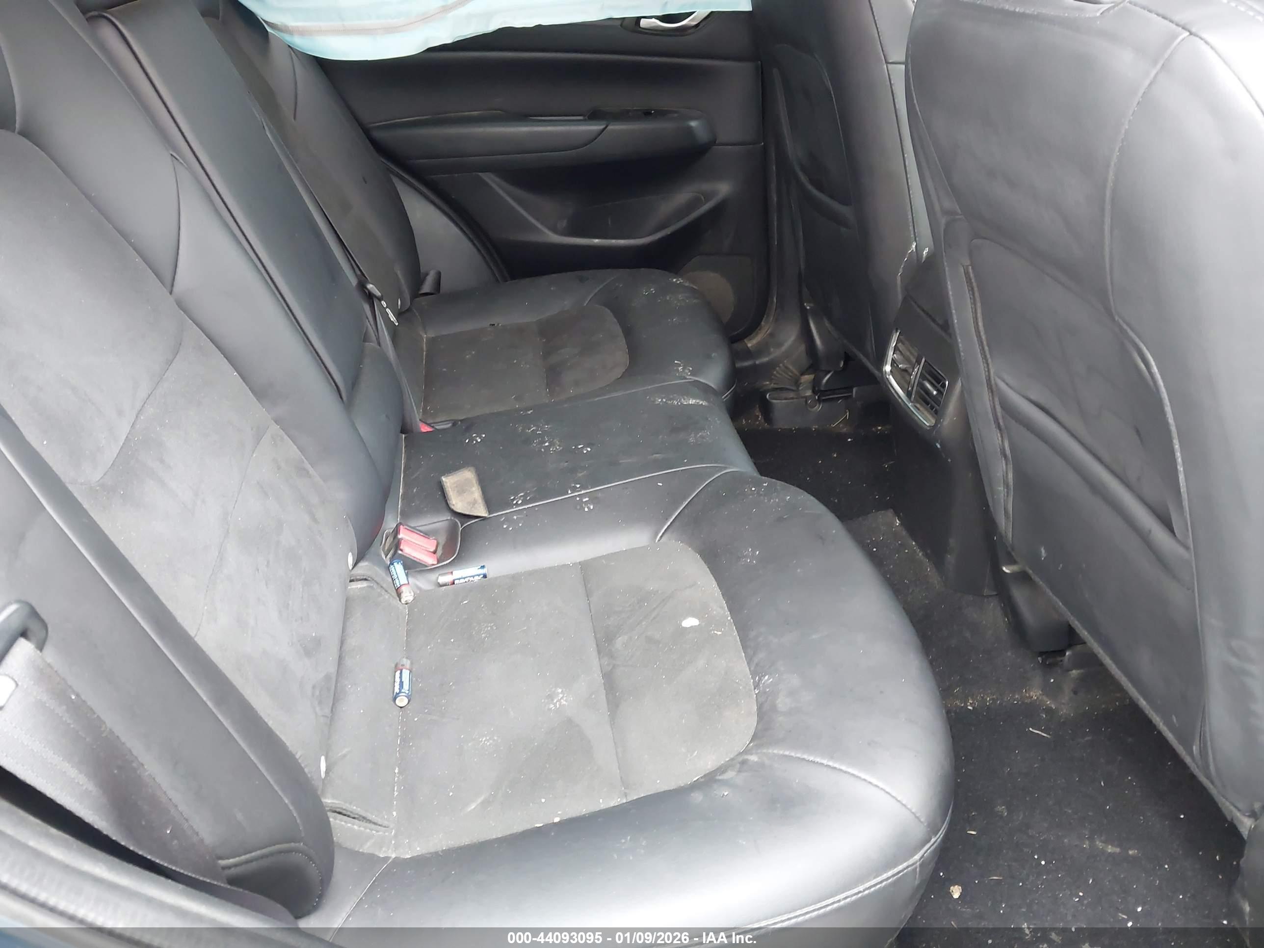 MAZDA CX-5 image 8