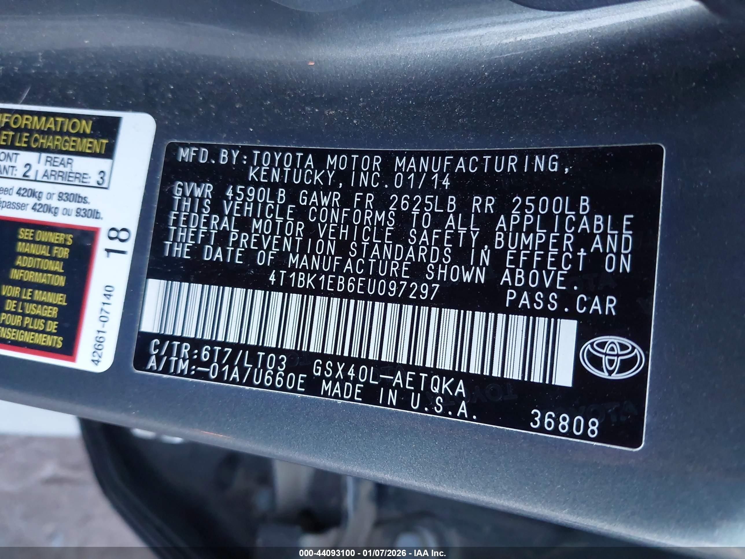 TOYOTA AVALON image 9