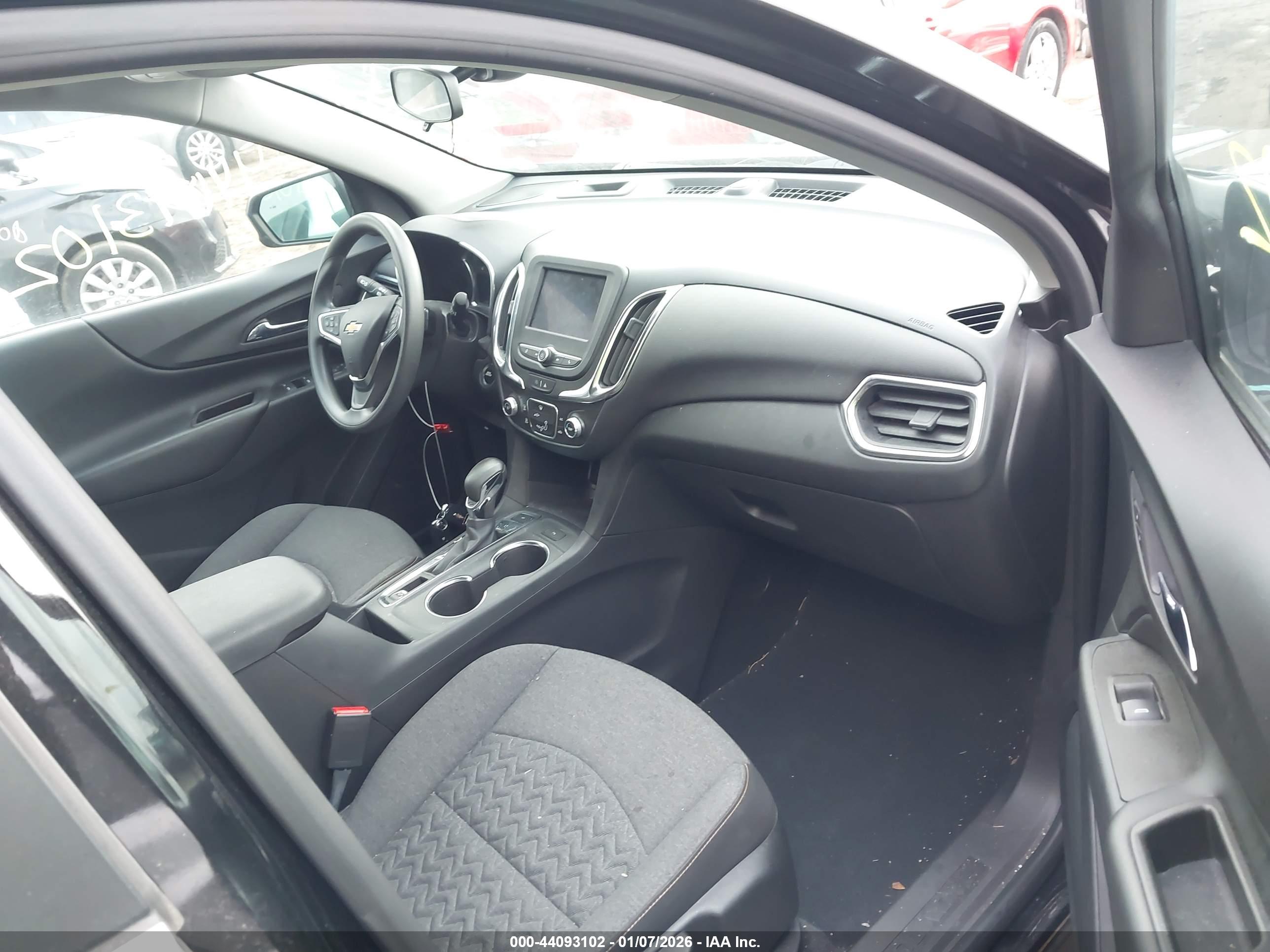 CHEVROLET EQUINOX image 5