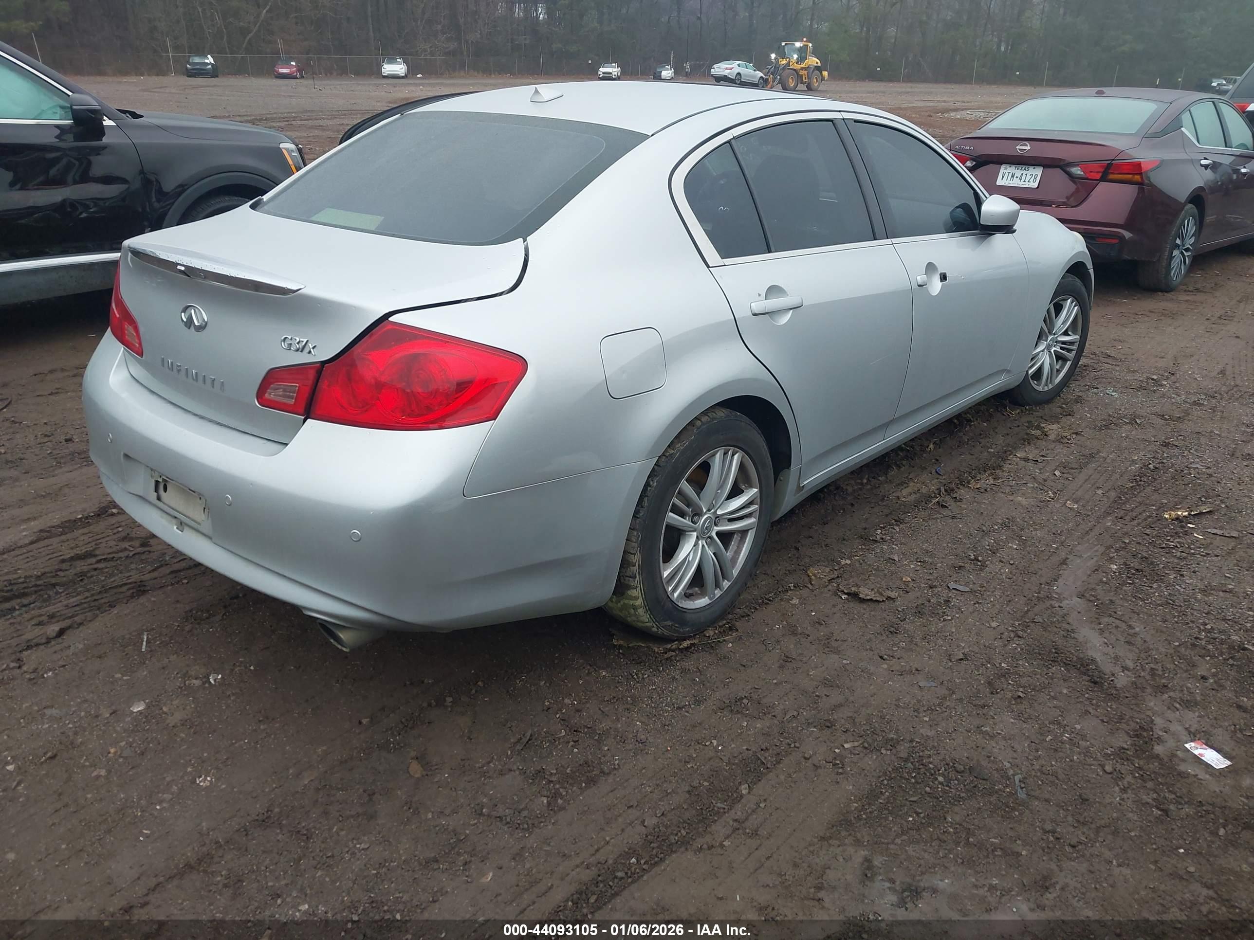 INFINITI G37X image 4