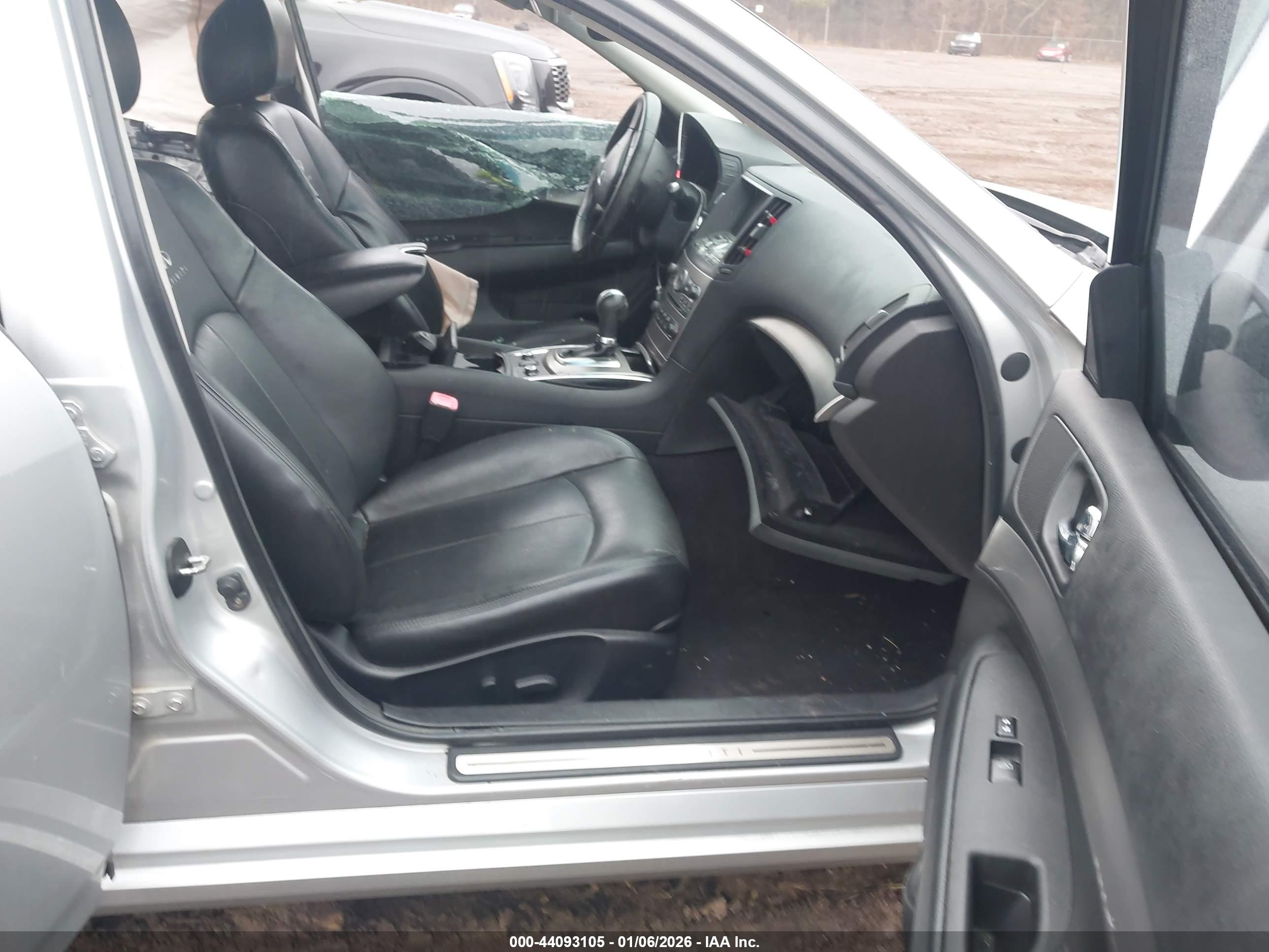 INFINITI G37X image 5