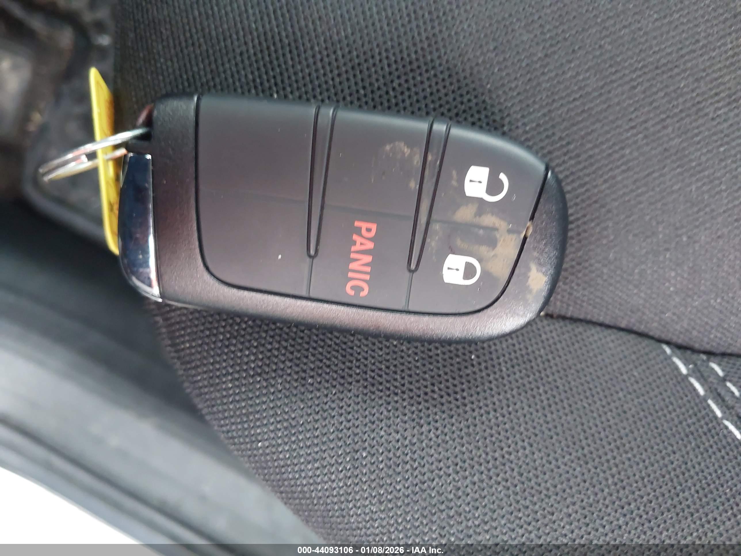 JEEP RENEGADE image 11