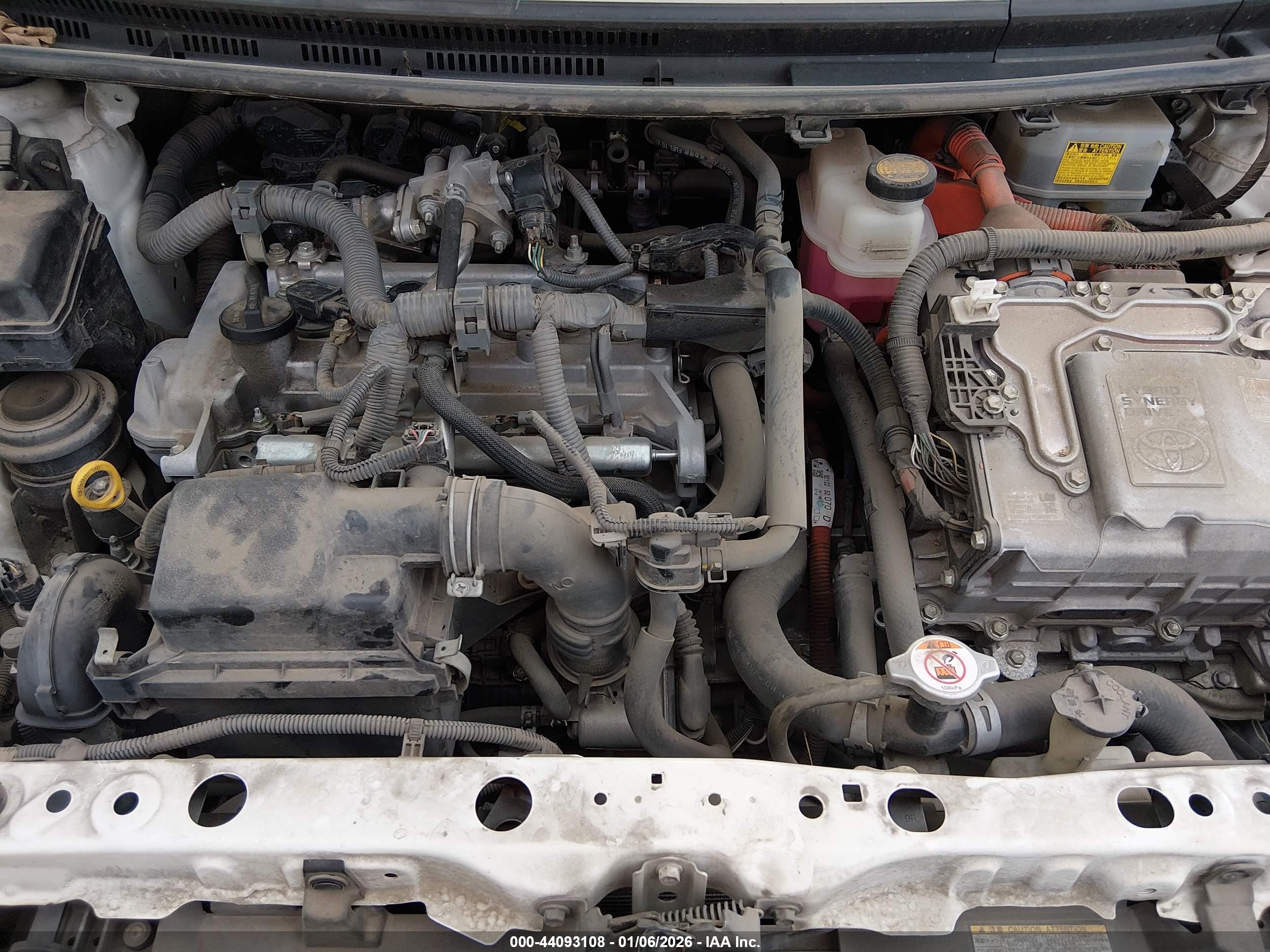 TOYOTA PRIUS image 10