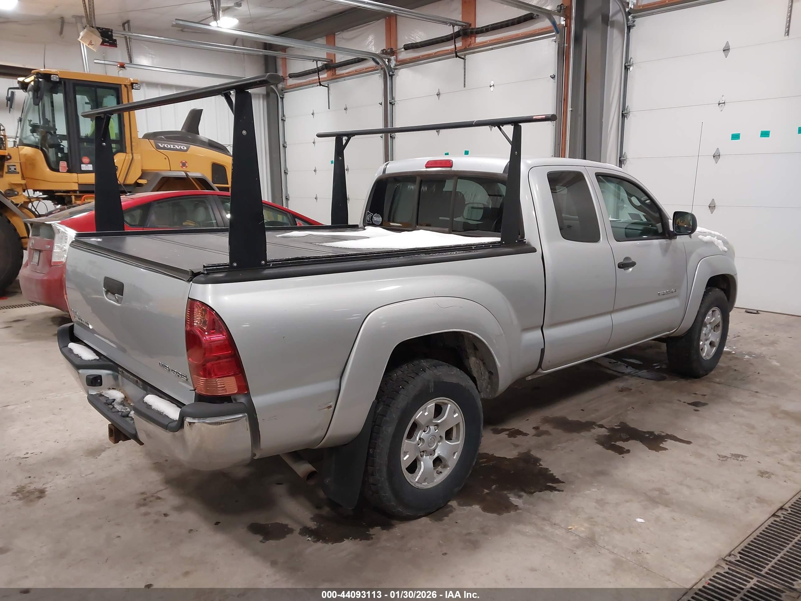 TOYOTA TACOMA image 4