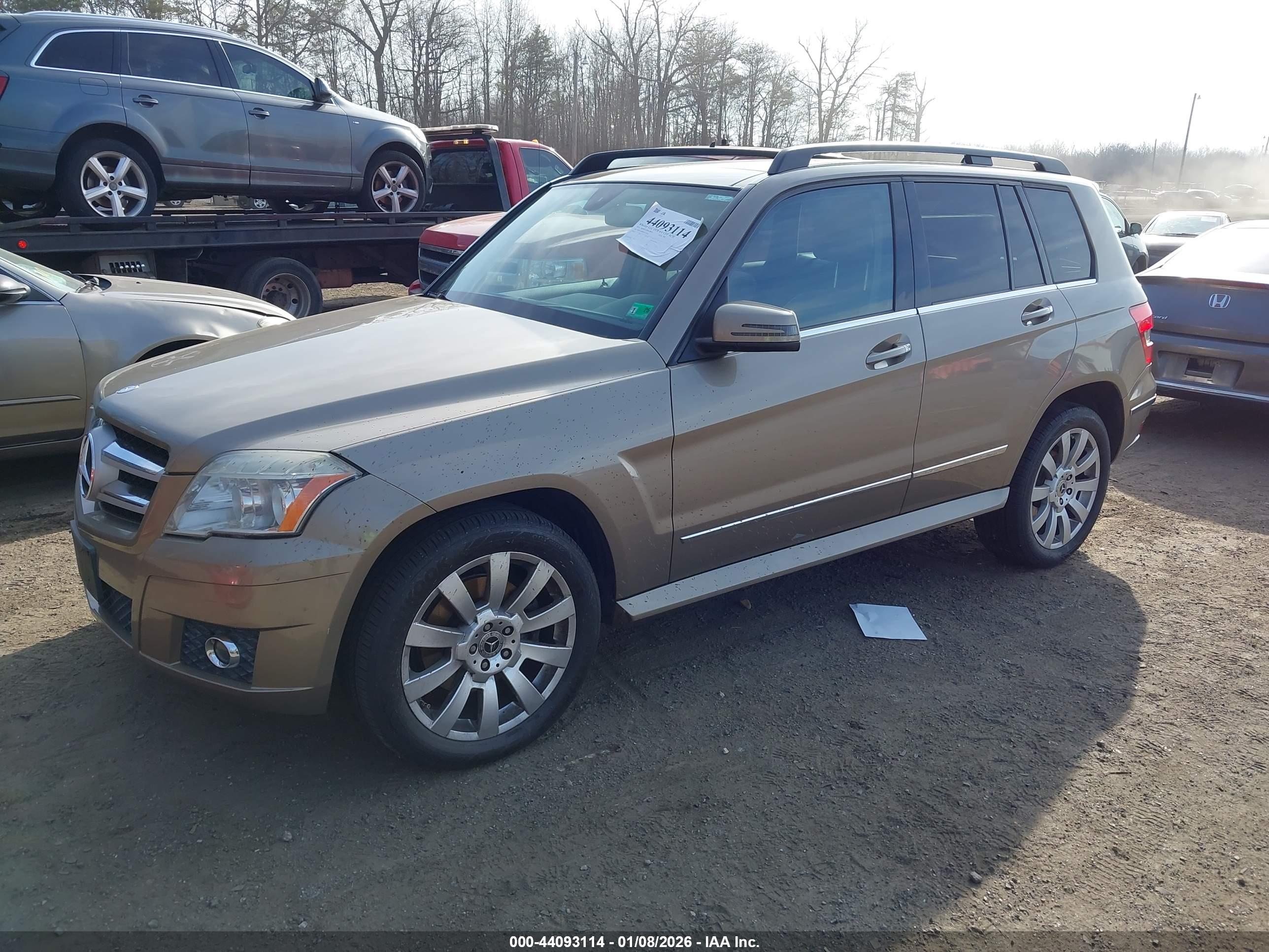 MERCEDES-BENZ GLK image 2
