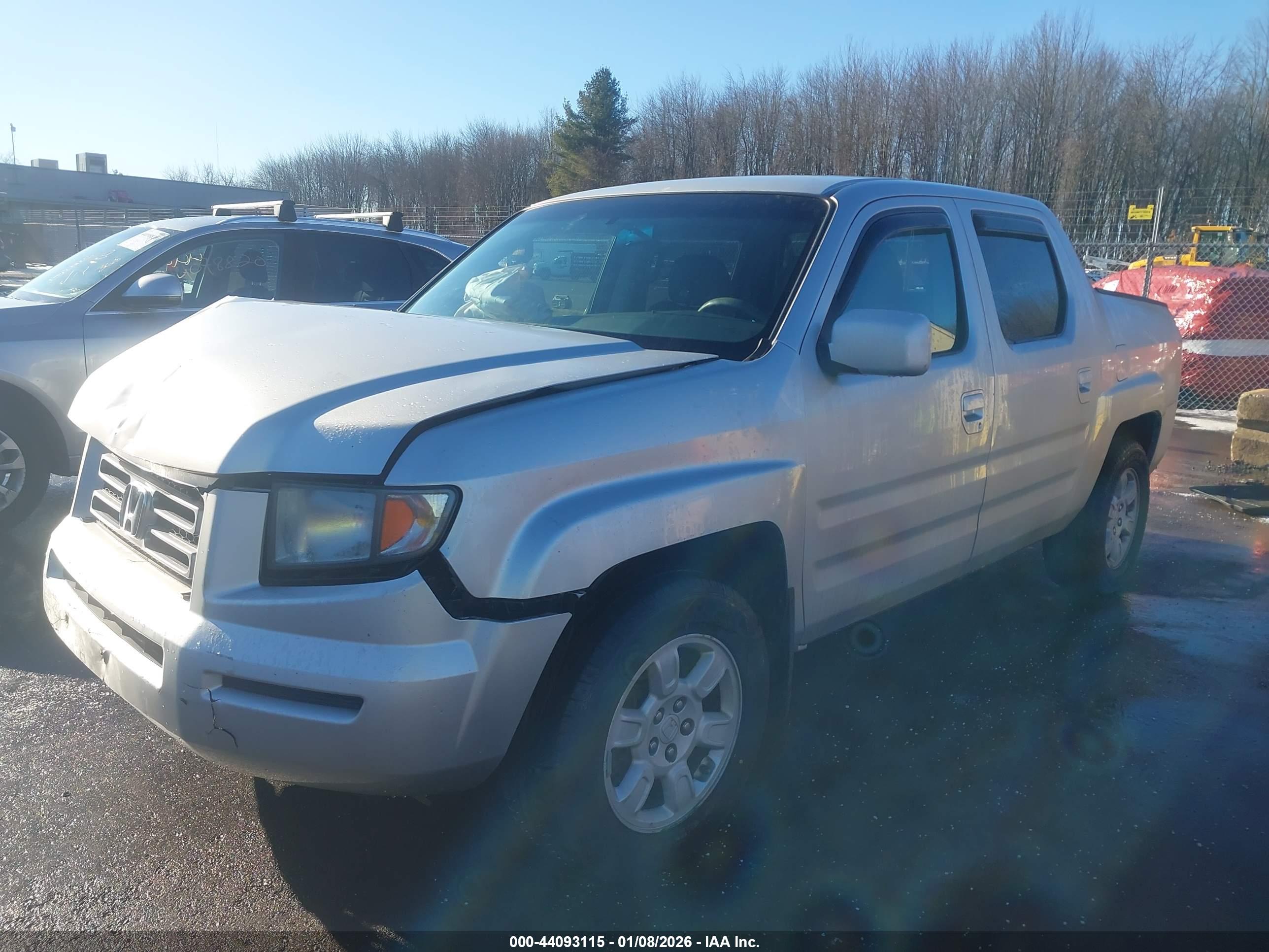 HONDA RIDGELINE image 2