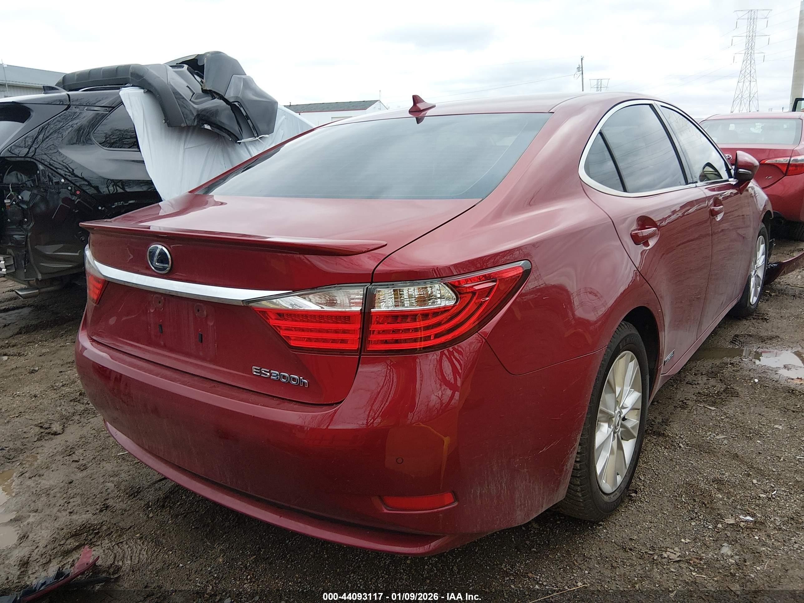 LEXUS ES image 4