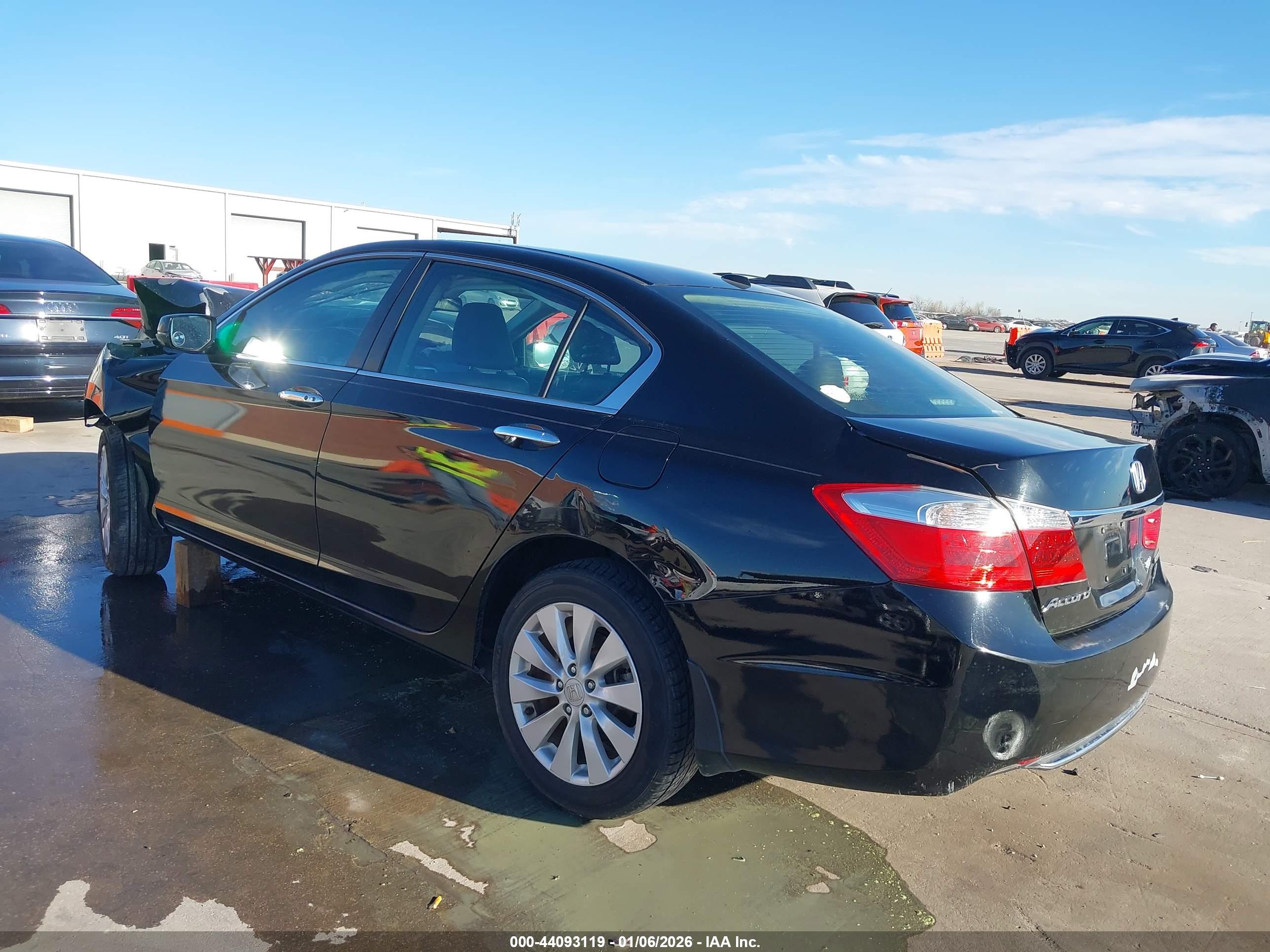 HONDA ACCORD image 3