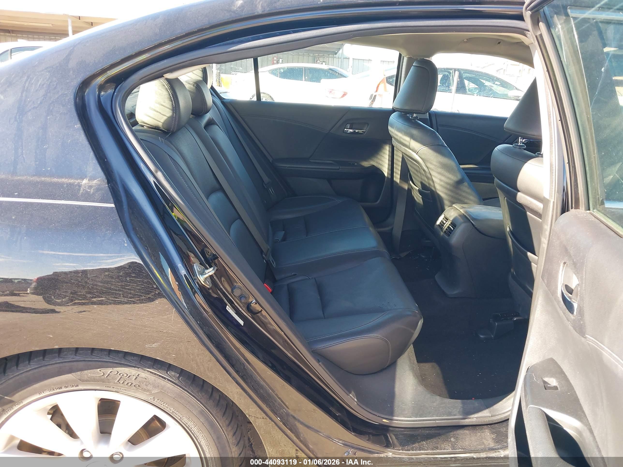 HONDA ACCORD image 8