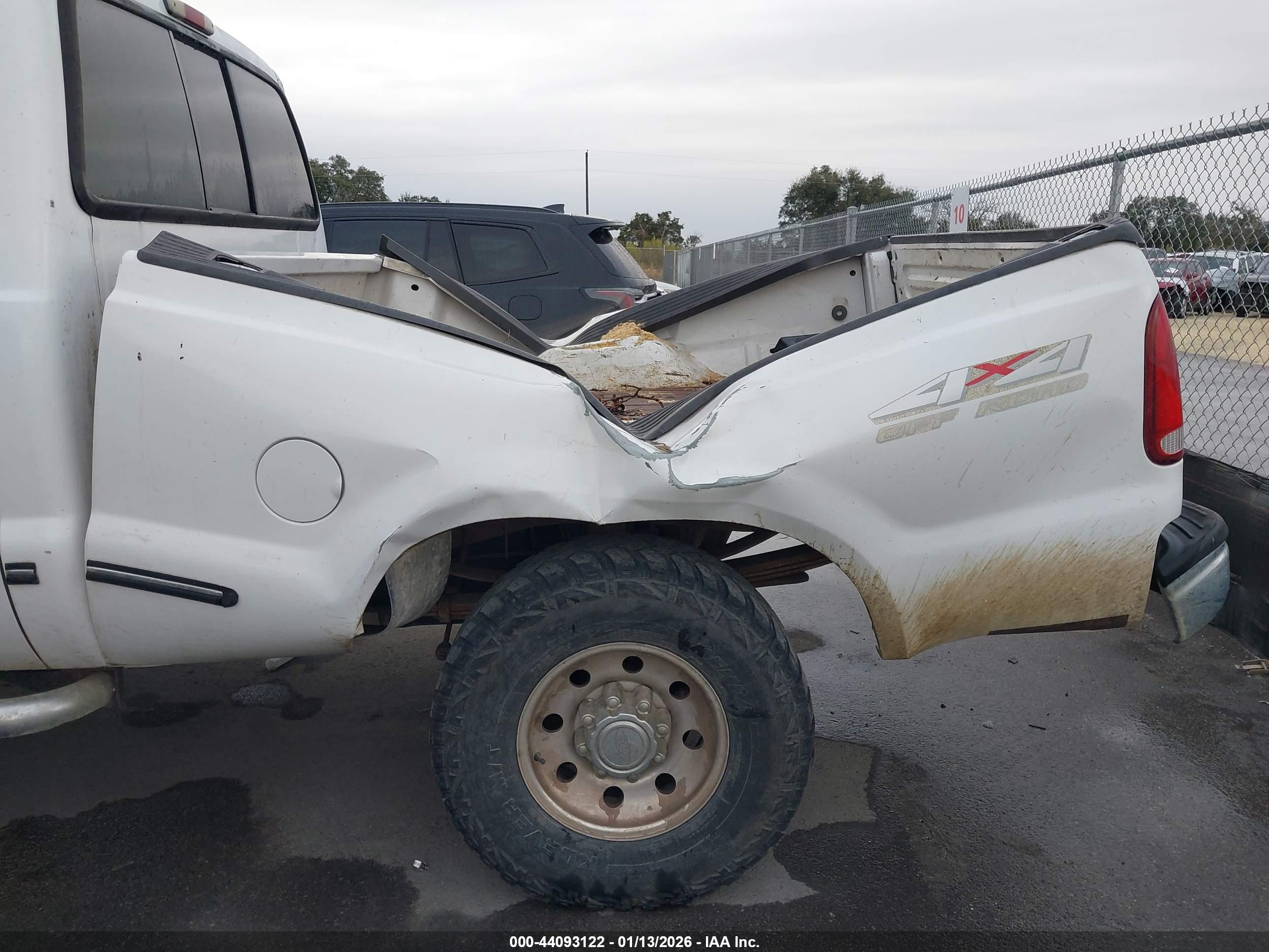 FORD F-250 image 6