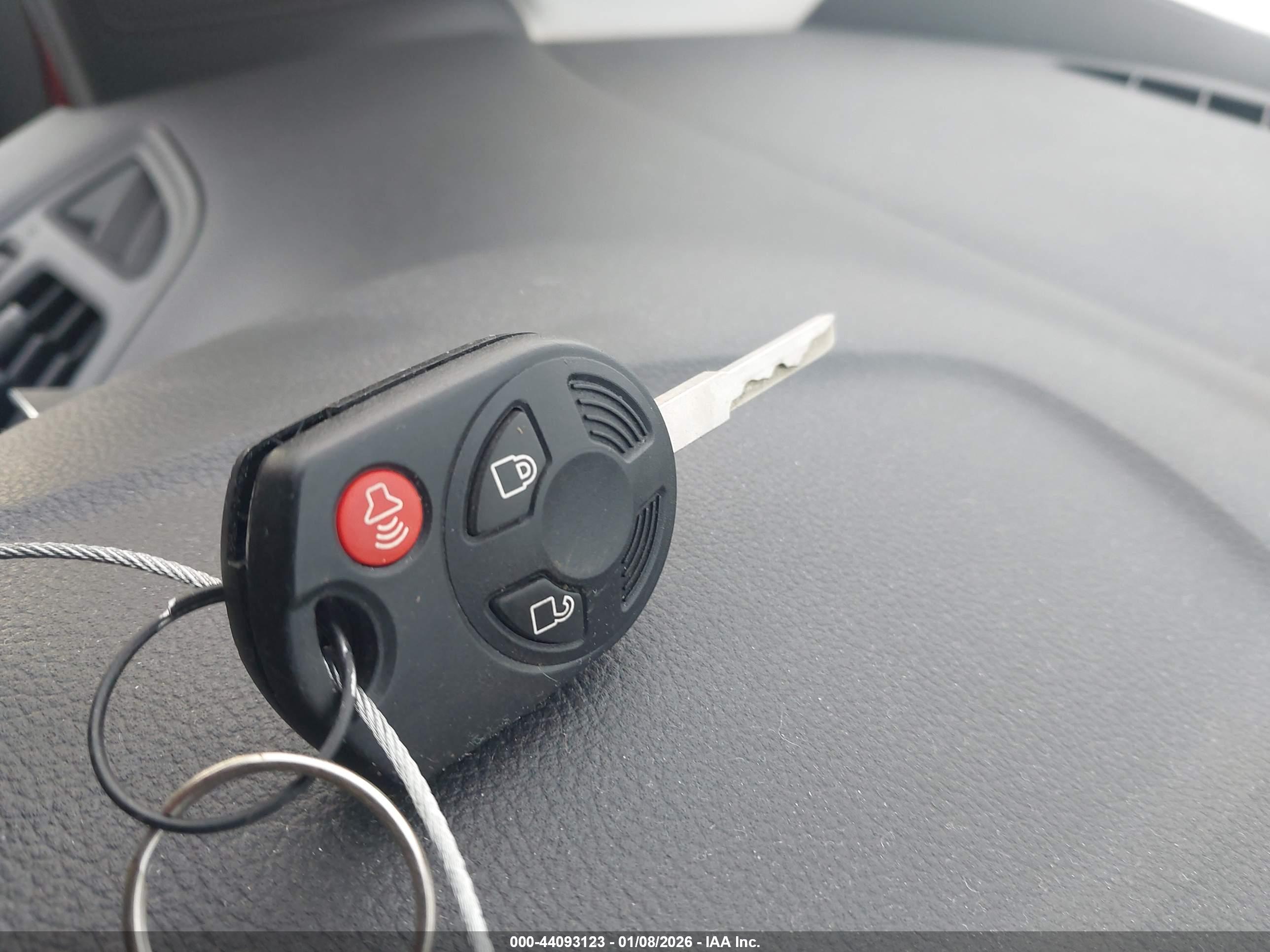 FORD ESCAPE image 11
