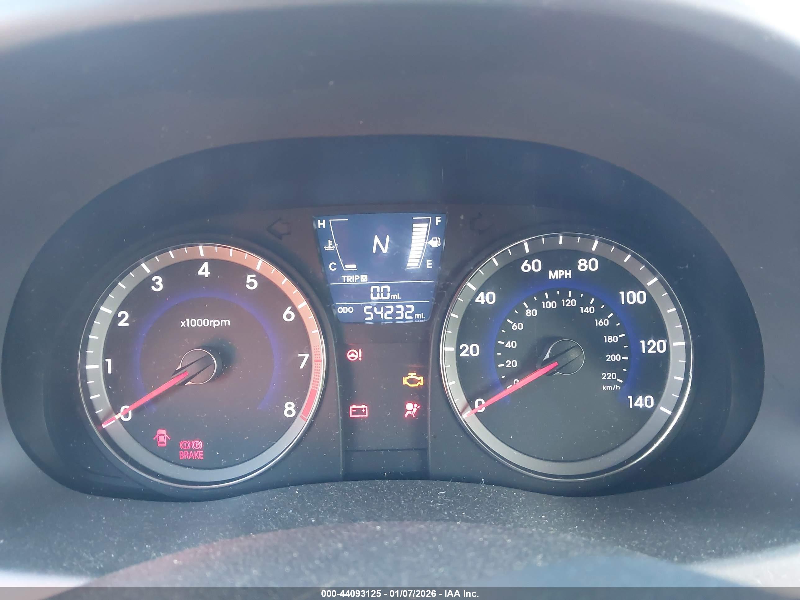 HYUNDAI ACCENT image 7