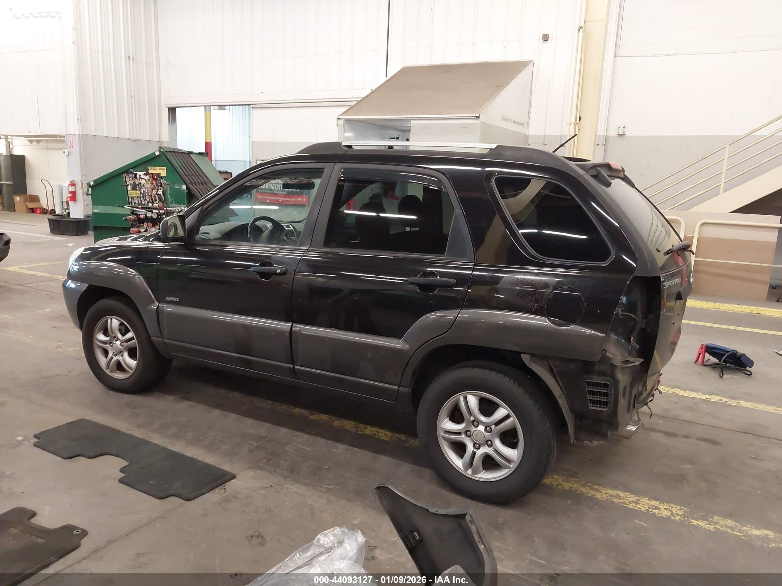 KIA SPORTAGE image 3
