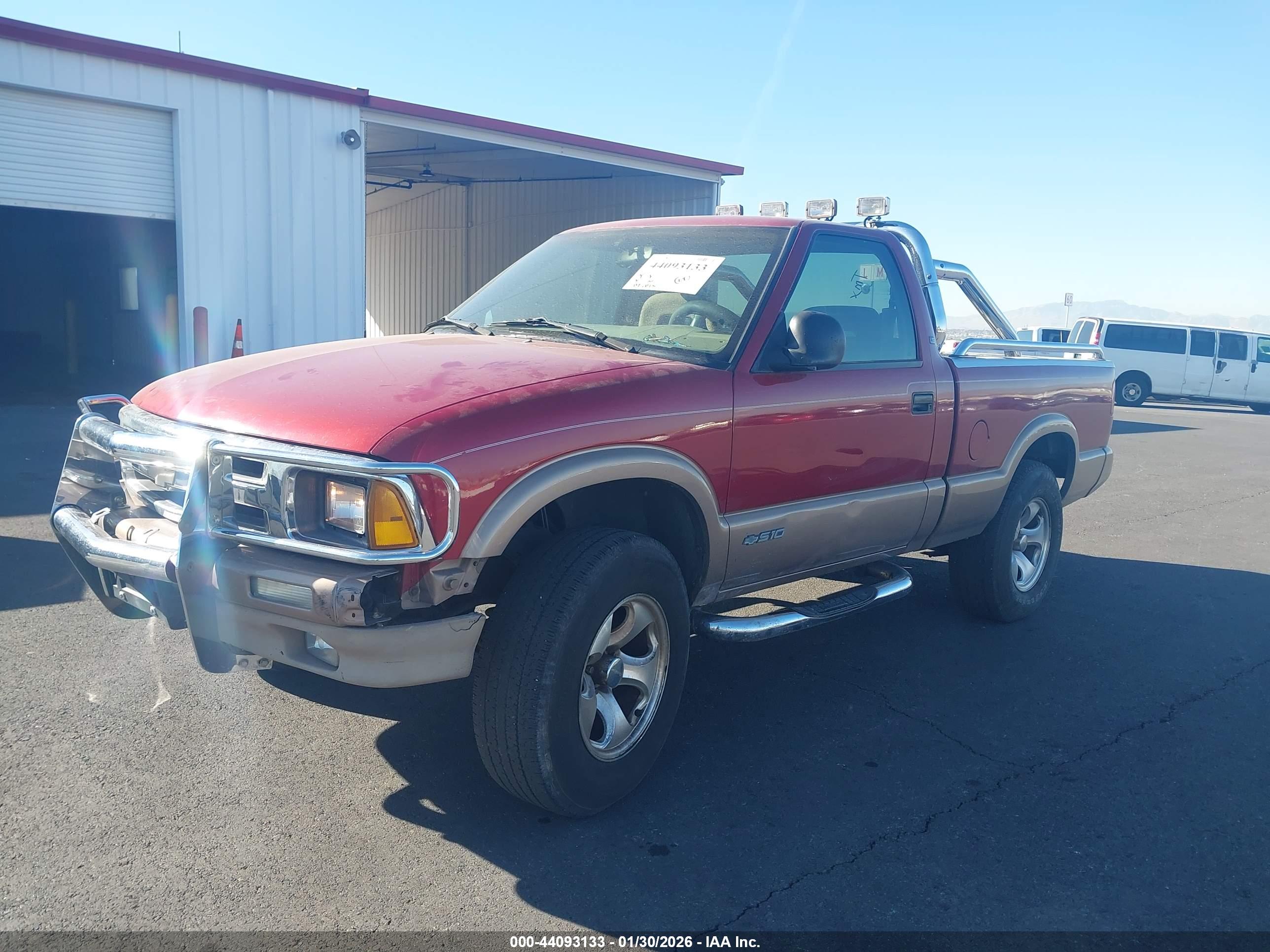 CHEVROLET S-10 image 2