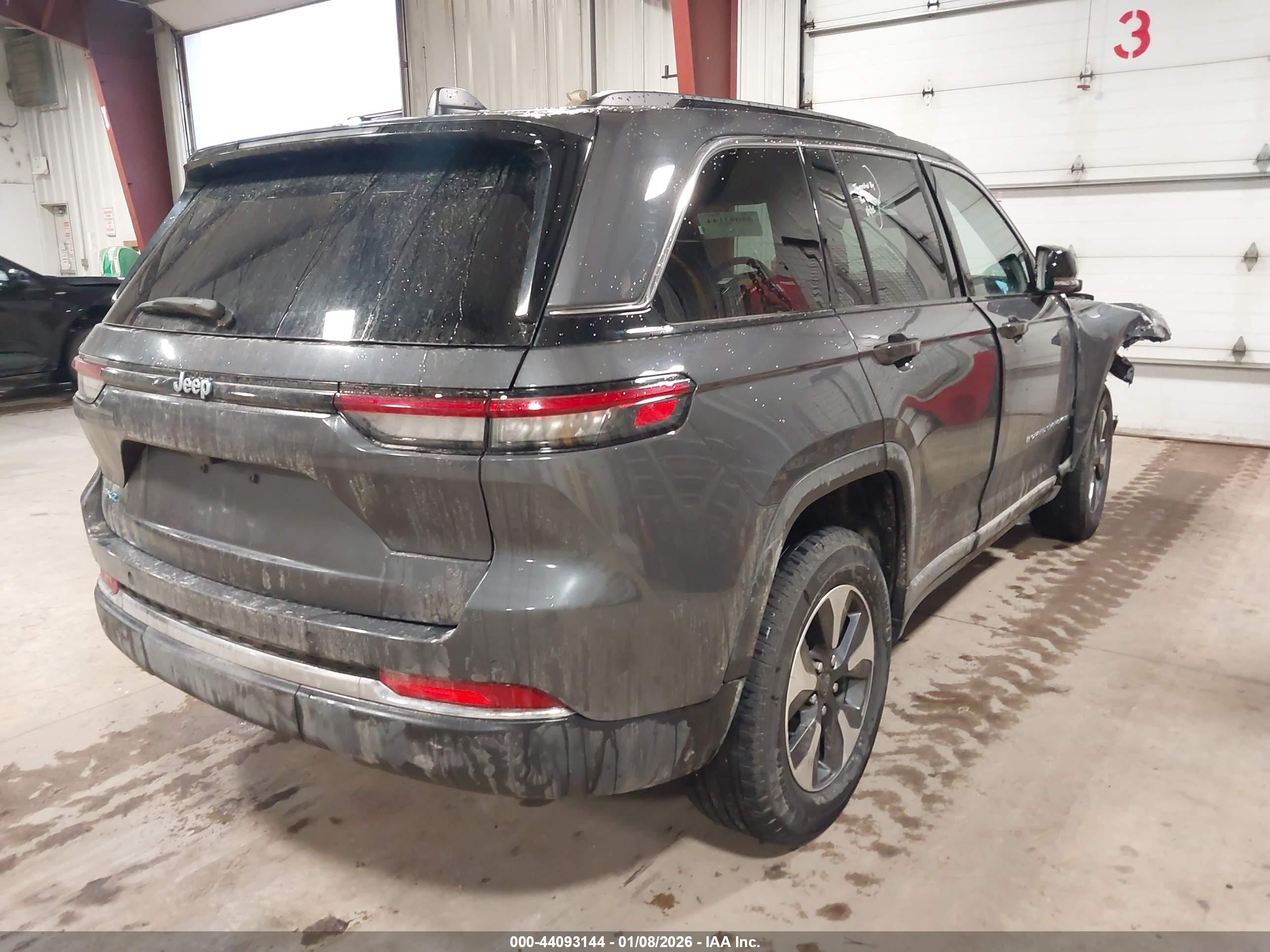 JEEP GRAND image 4