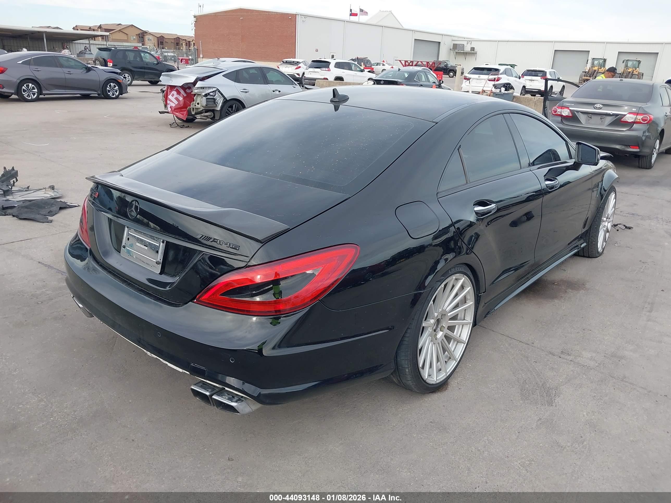 MERCEDES-BENZ CLS image 4