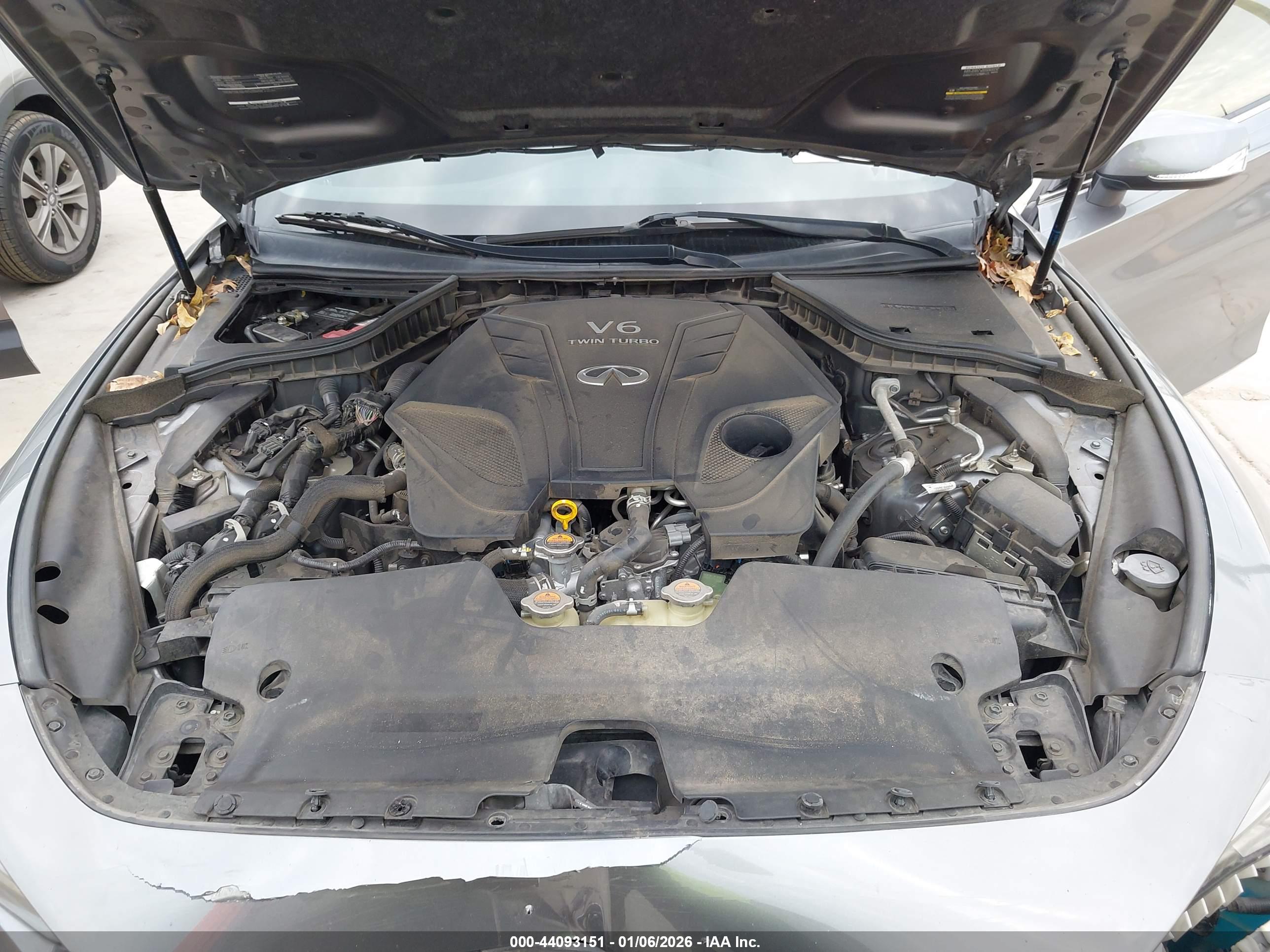 INFINITI Q60 image 10